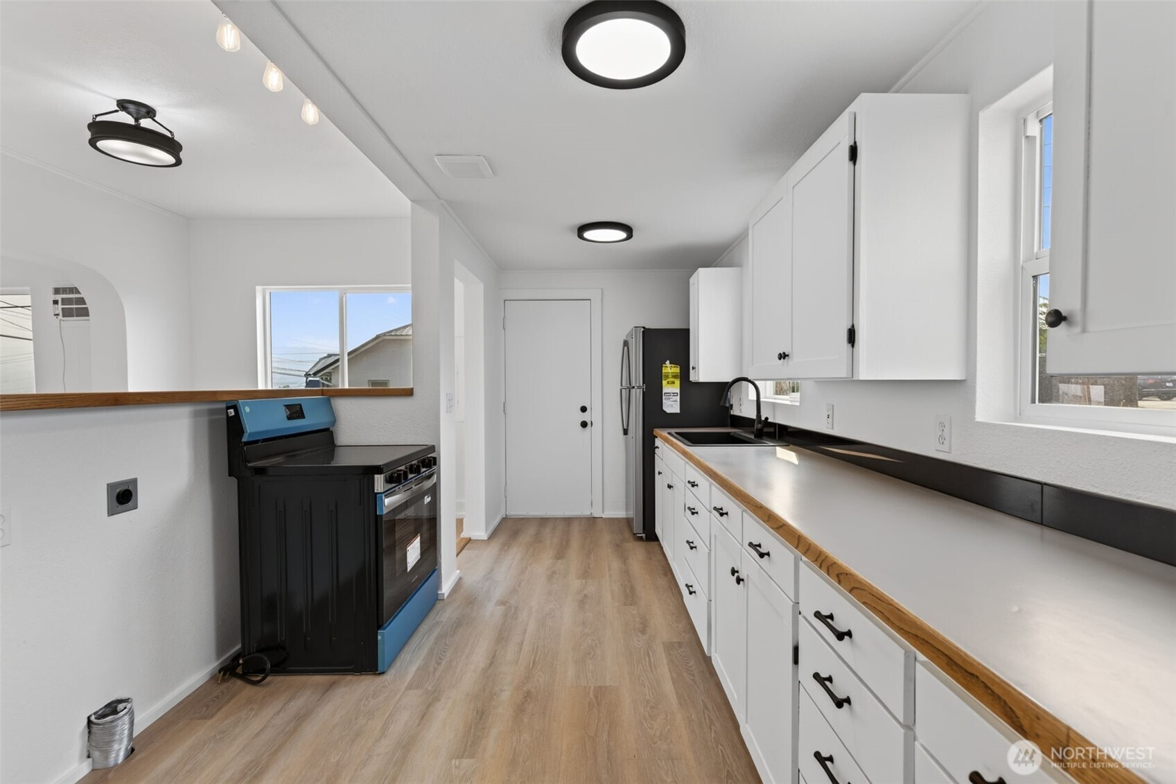 617 3rd Street Property Photo 15