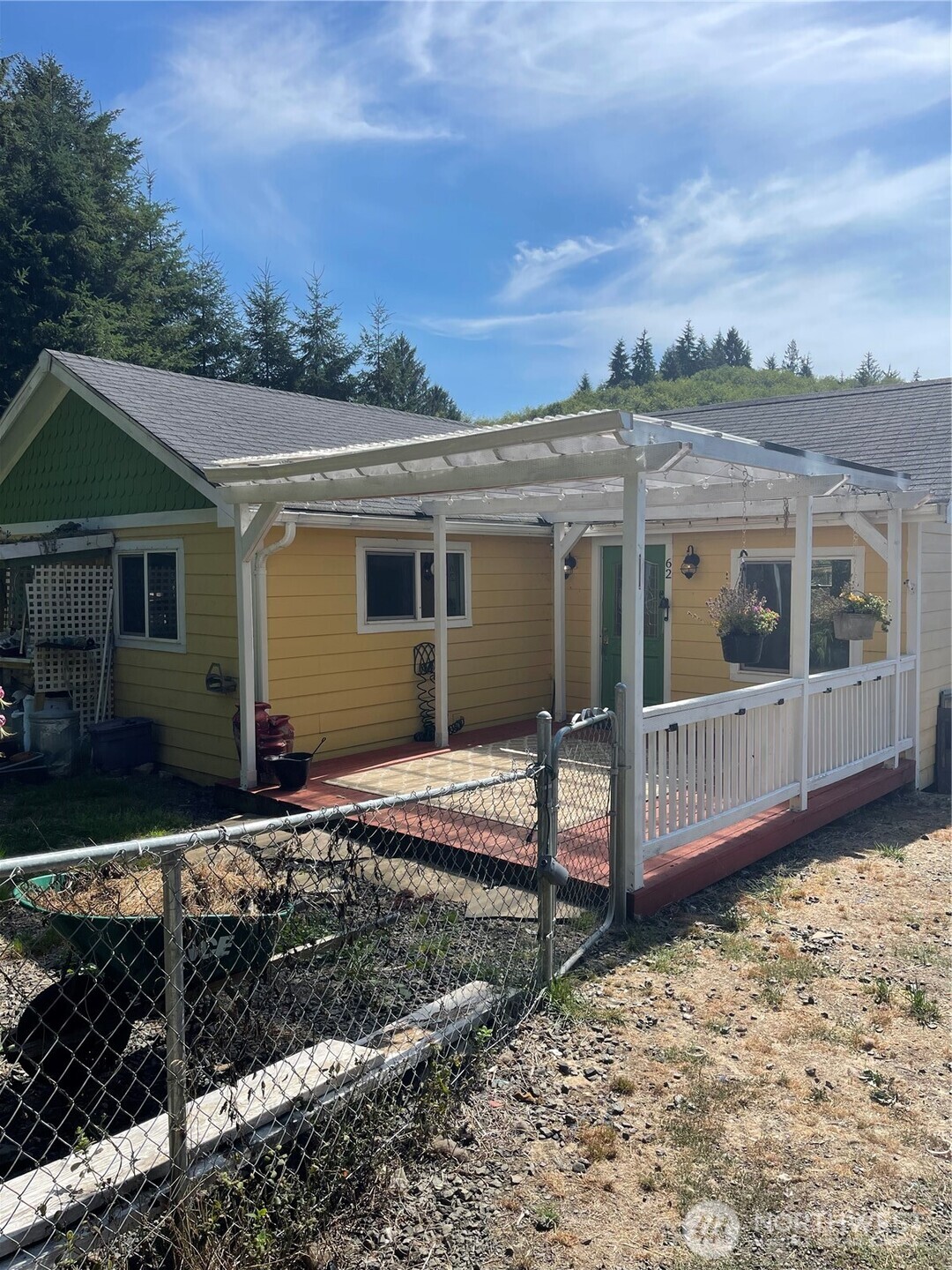 62 Urych Property Photo 1