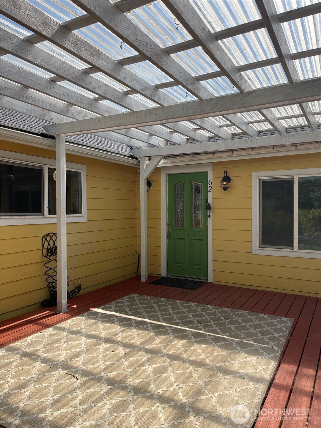 62 Urych Property Photo 2