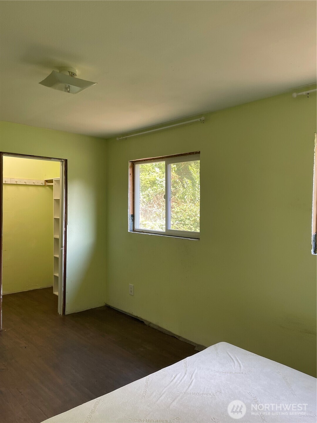 62 Urych Property Photo 4