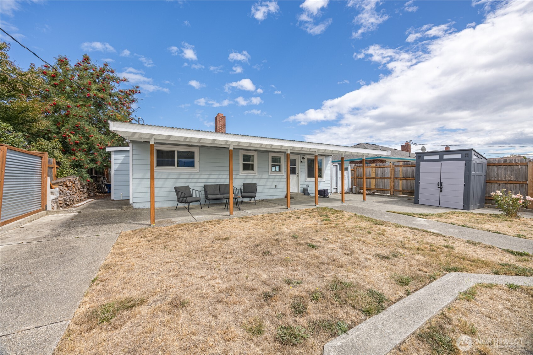 1122 W 5th Street Property Photo 28