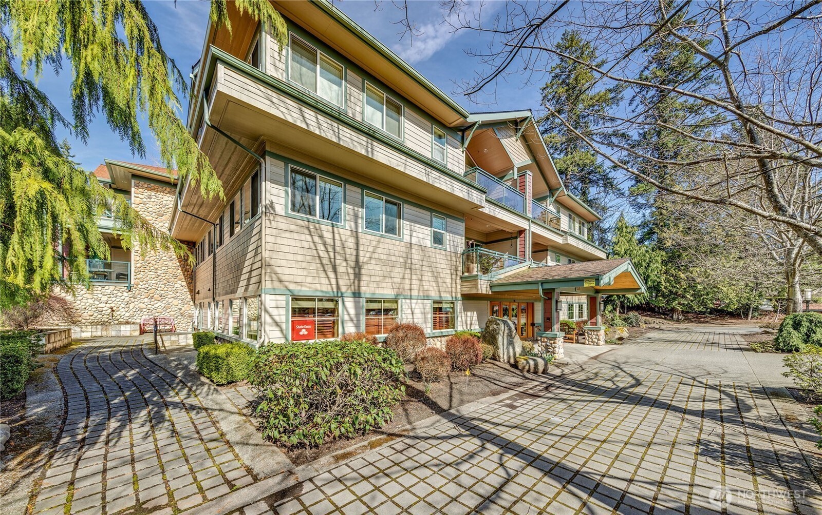 360 Knechtel Way 207 Property Photo 2