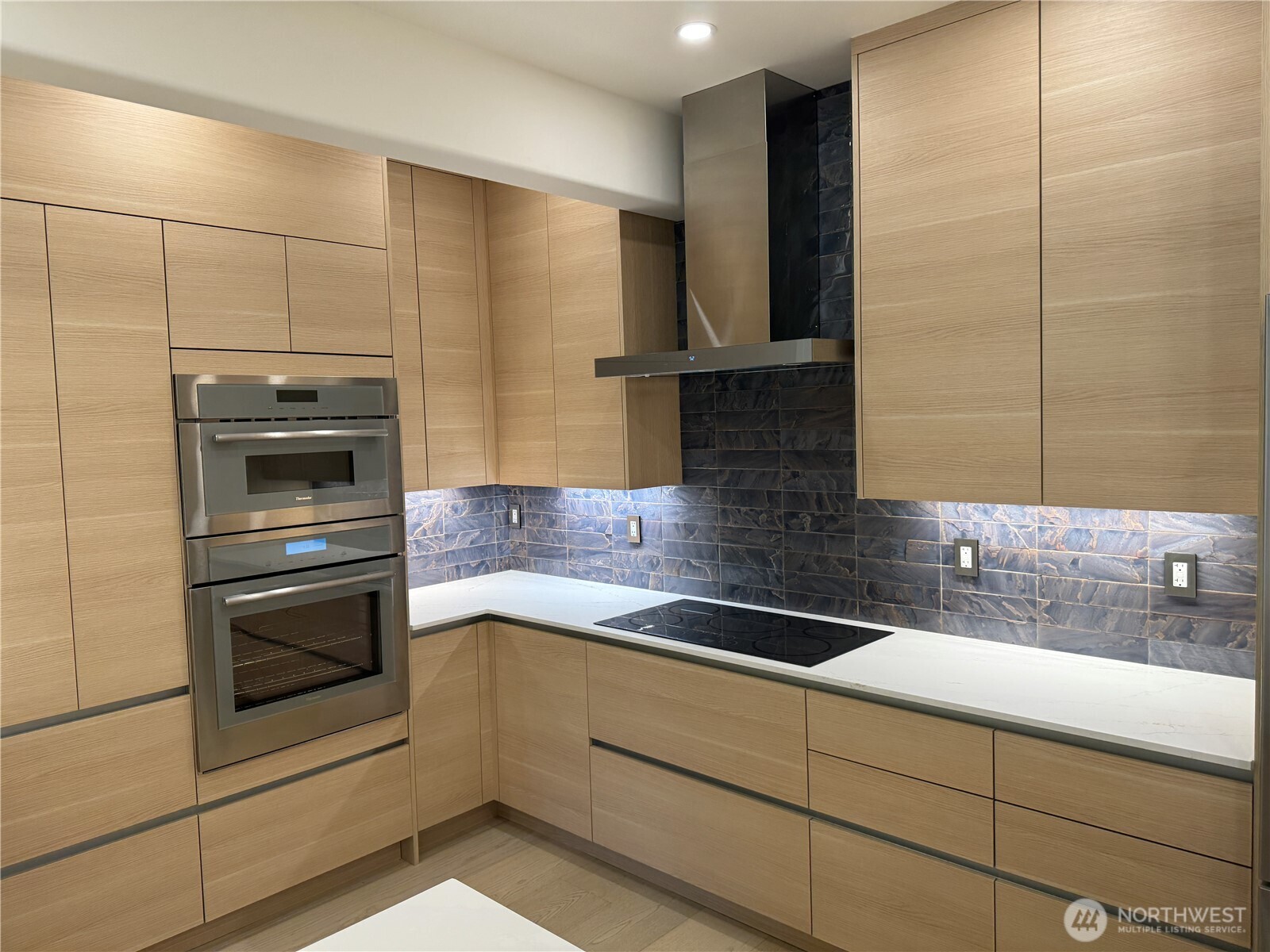 360 Knechtel Way 207 Property Photo 8