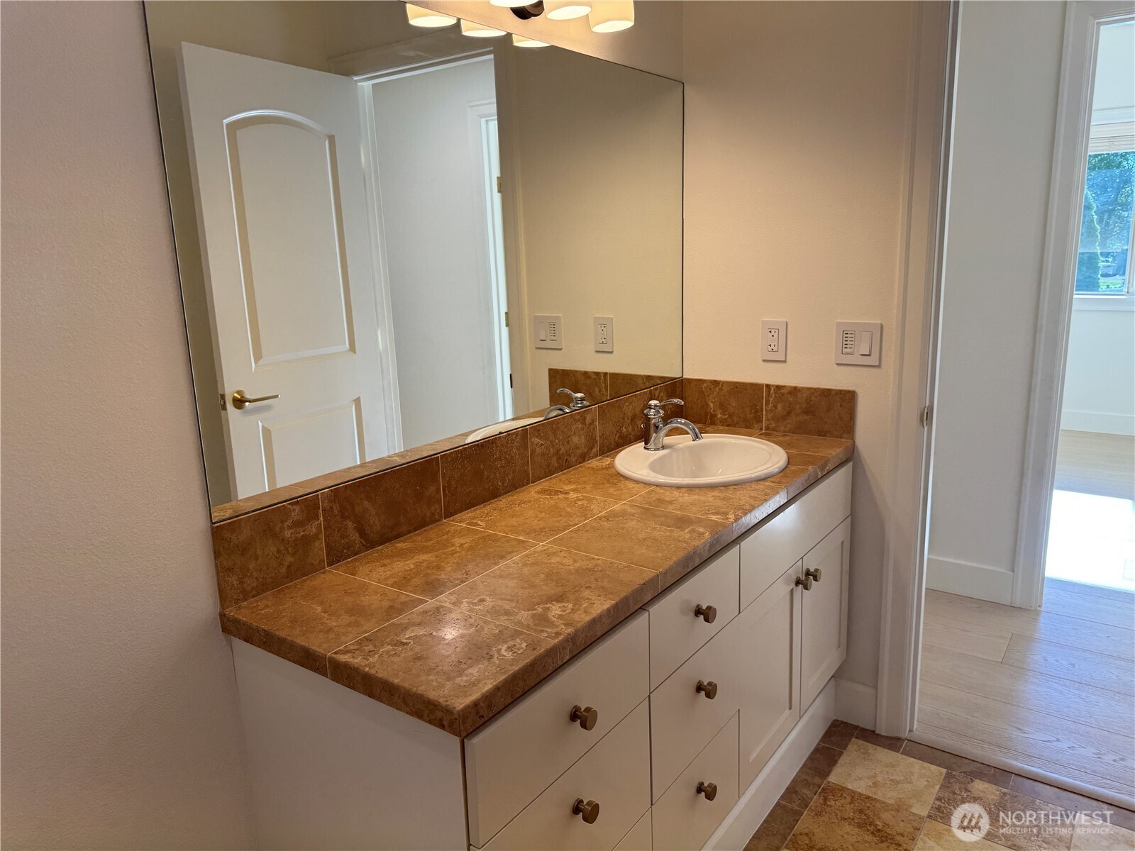 360 Knechtel Way 207 Property Photo 16