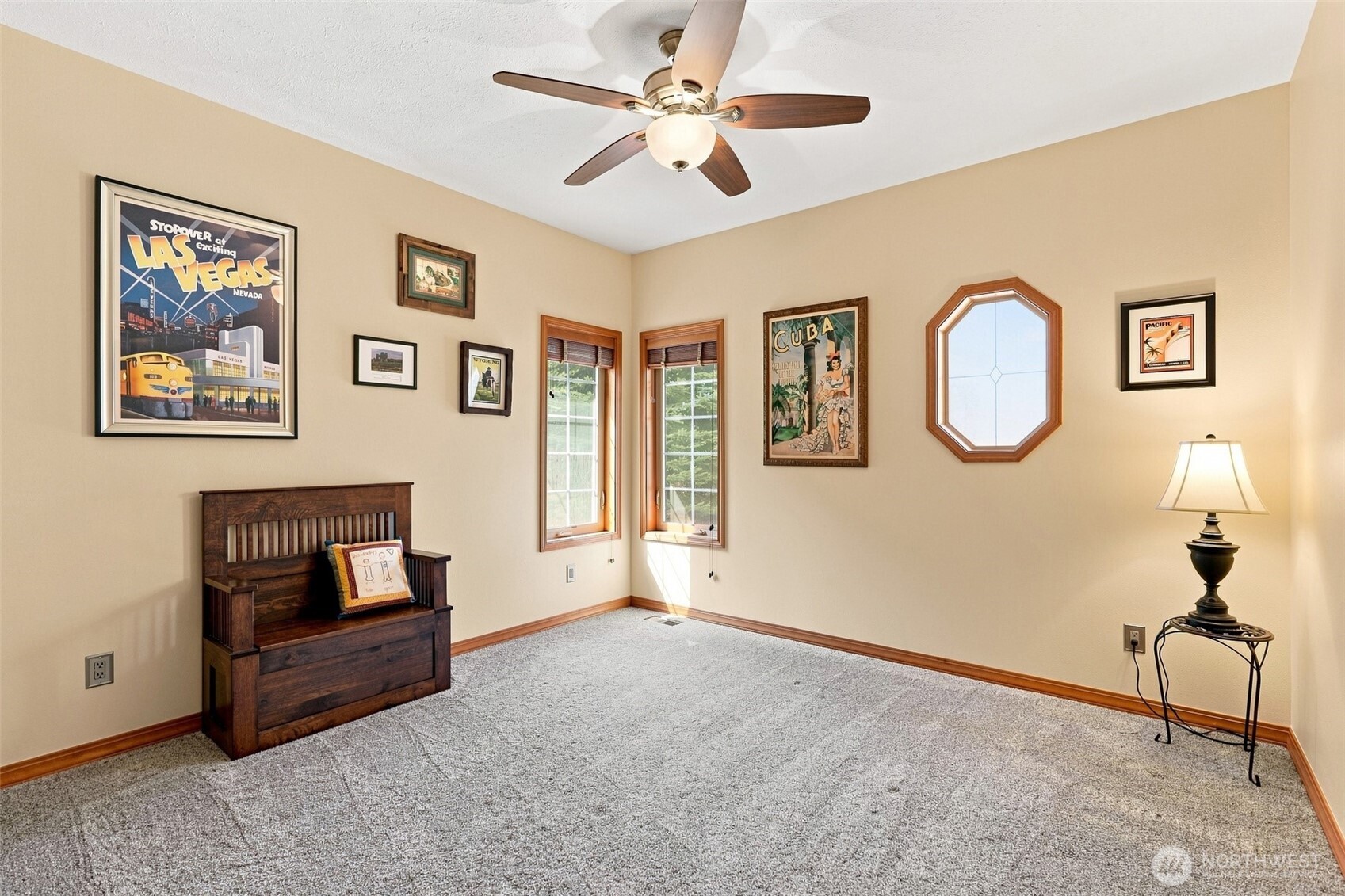 639 Palmer Ln Property Photo 17