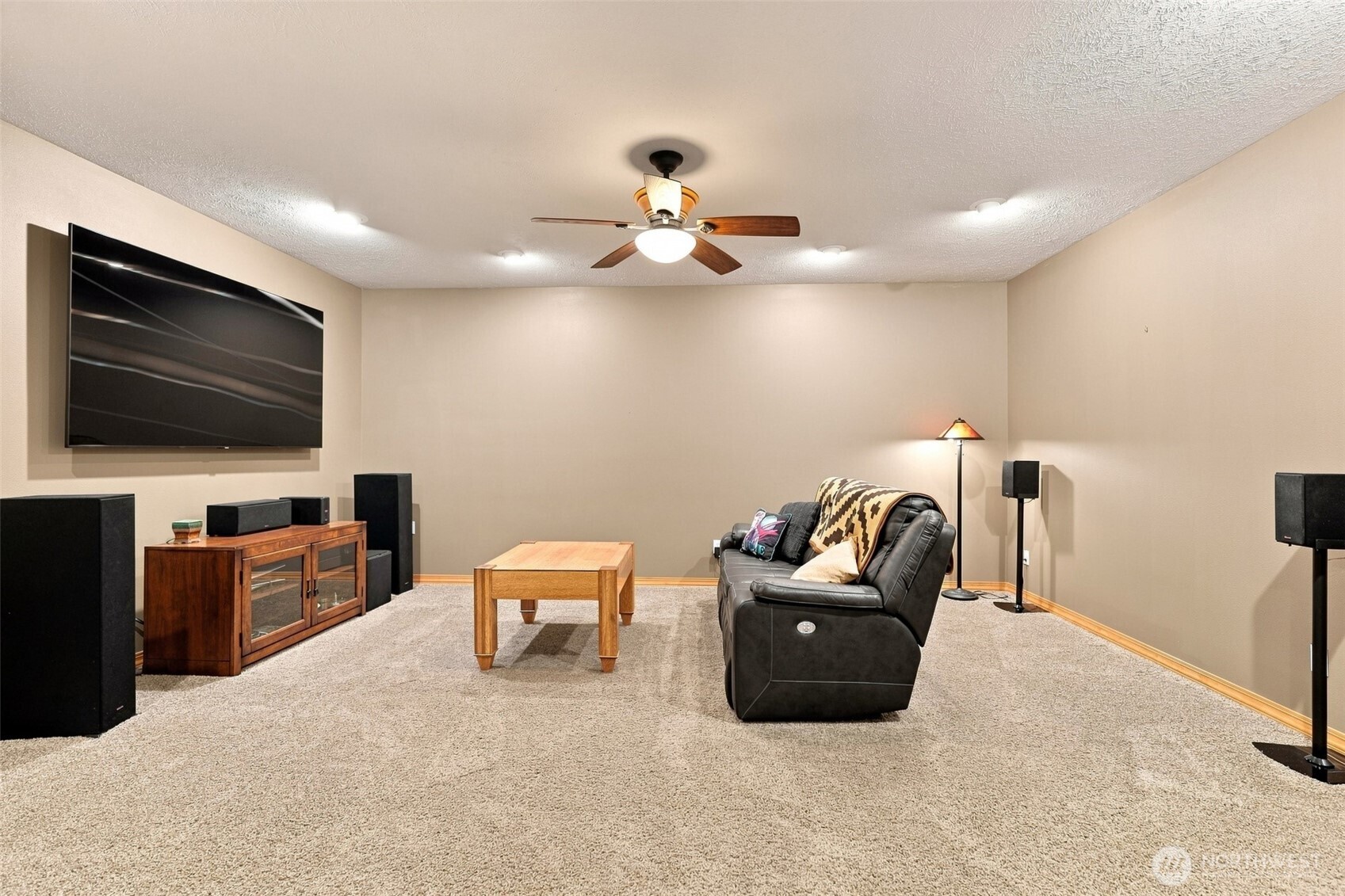639 Palmer Ln Property Photo 21