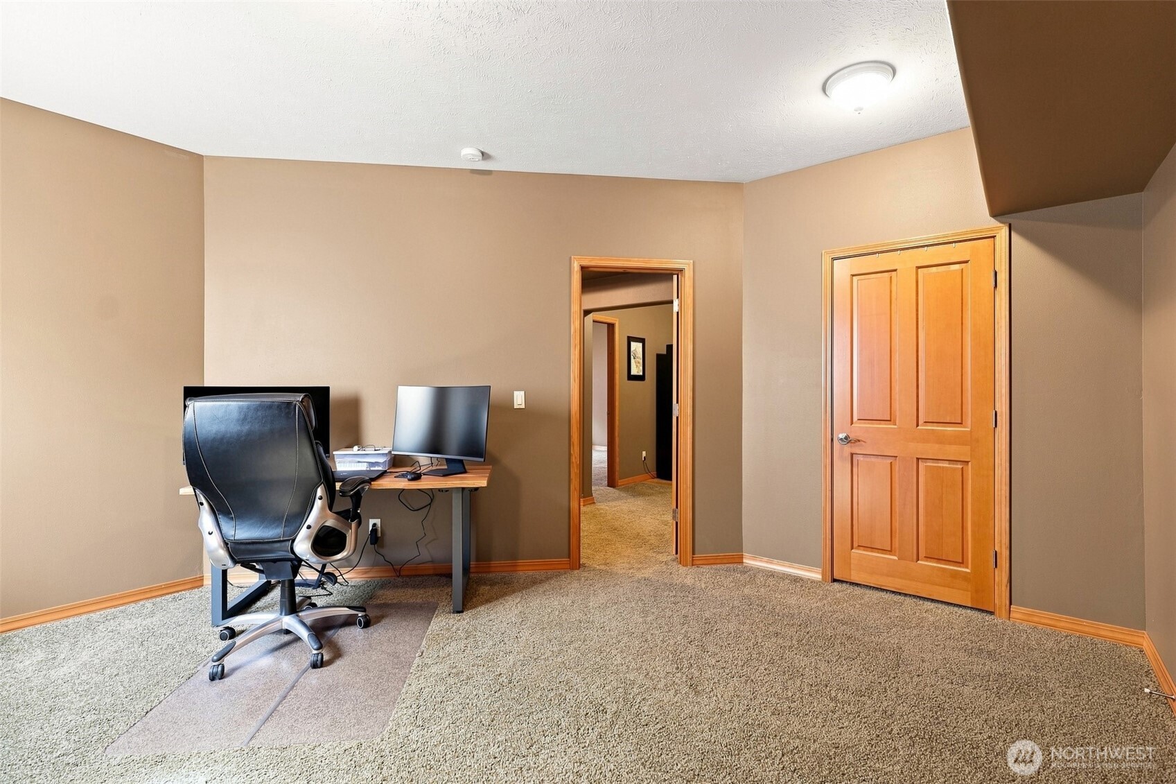 639 Palmer Ln Property Photo 26