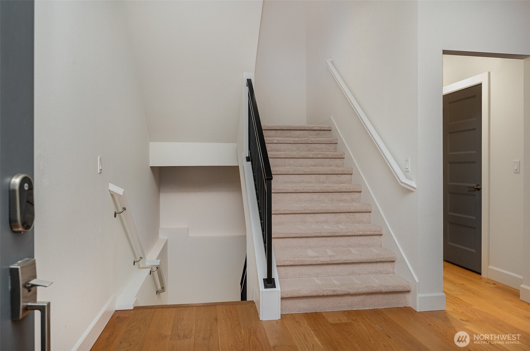 5426 31st Avenue Property Photo 5