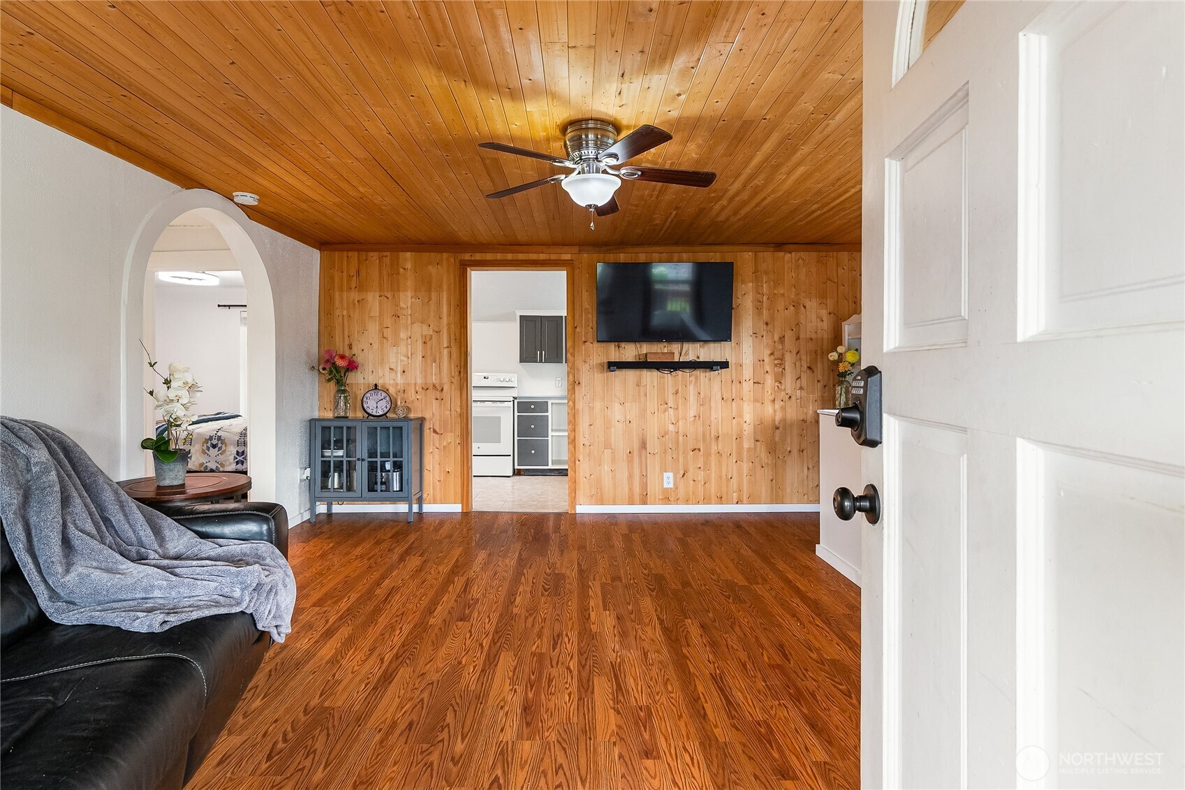 610 Strandell St. Property Photo 12