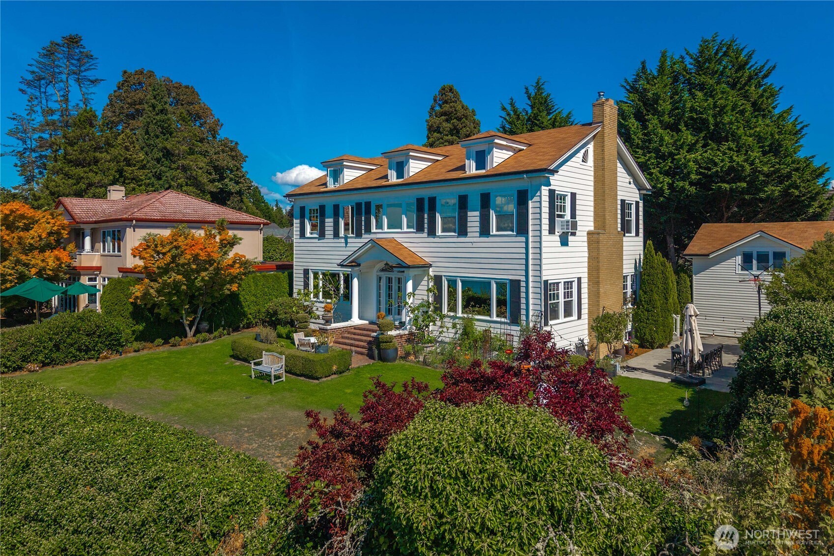 3233 Magnolia Boulevard Property Photo 11