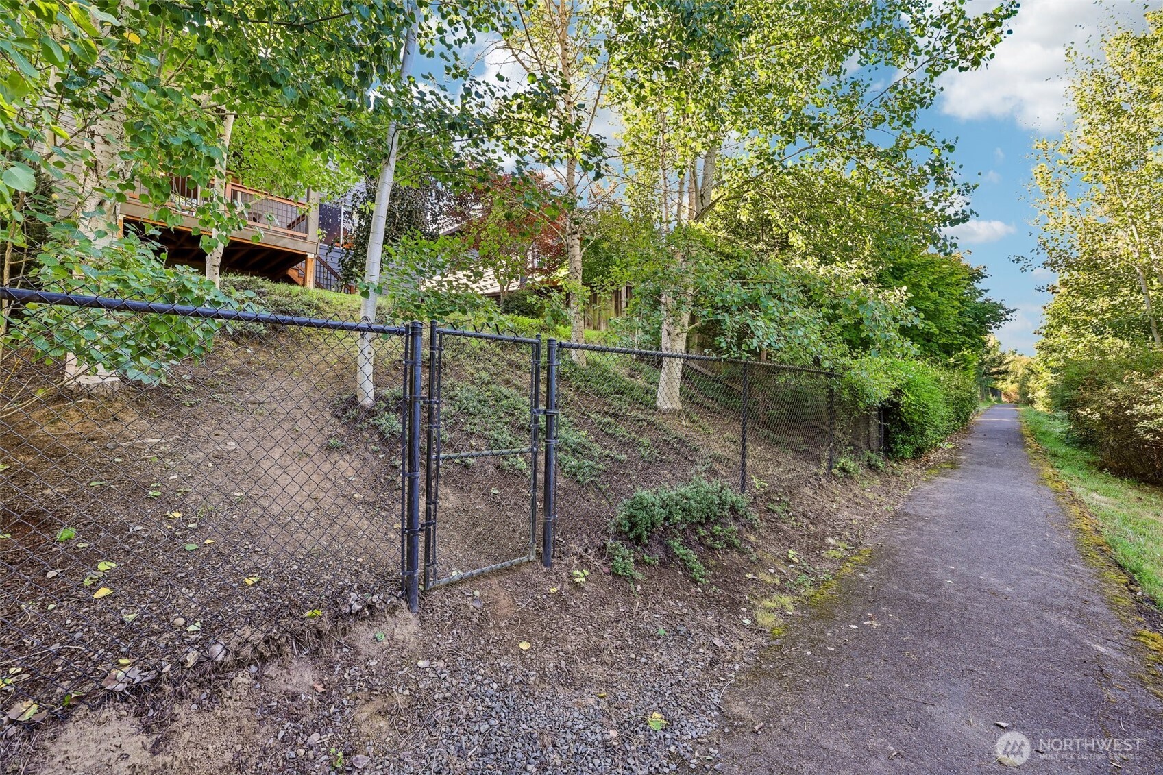 527 N Allen Creek Drive Property Photo 28