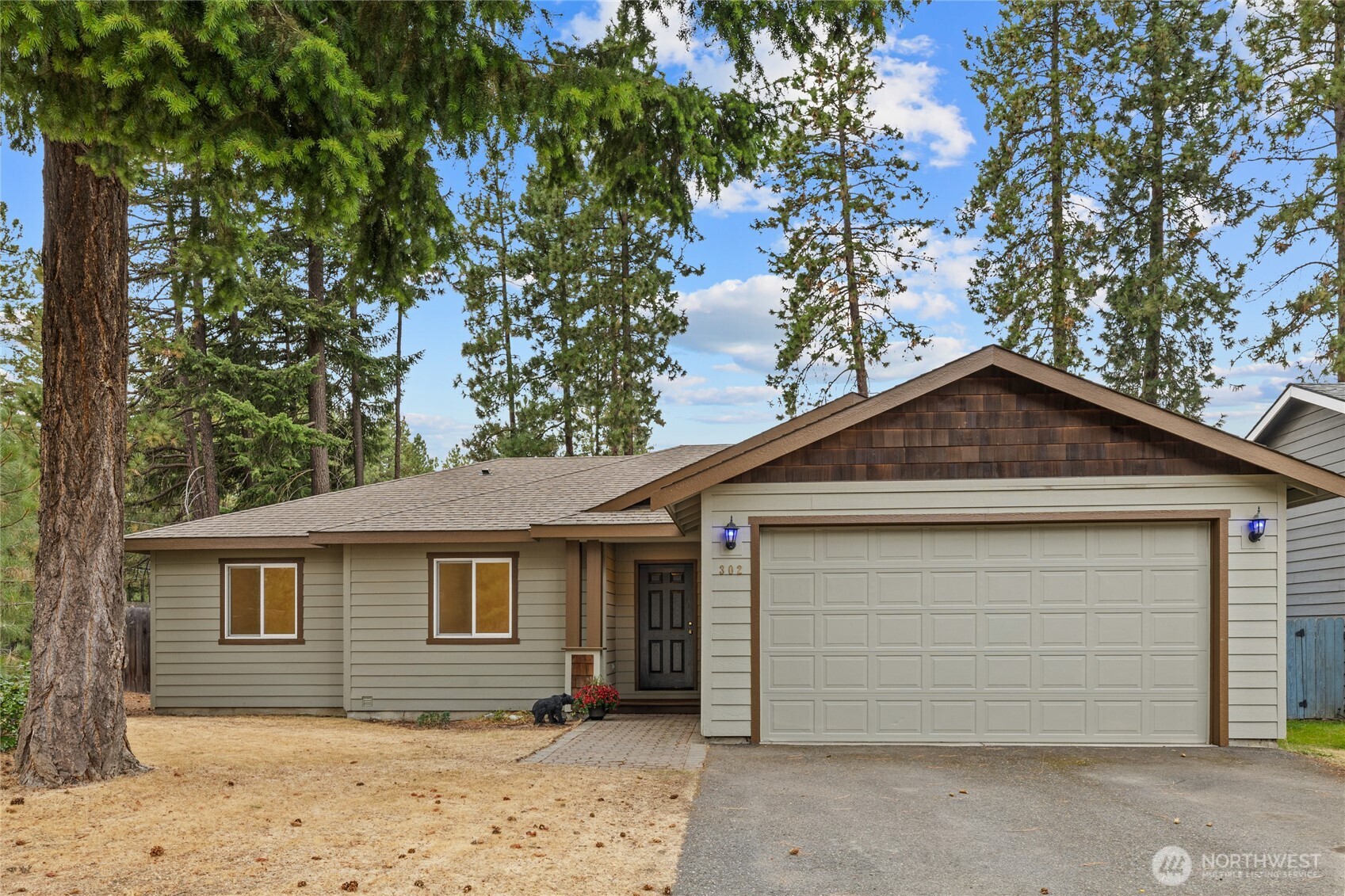 302 Denny Avenue Property Photo 1
