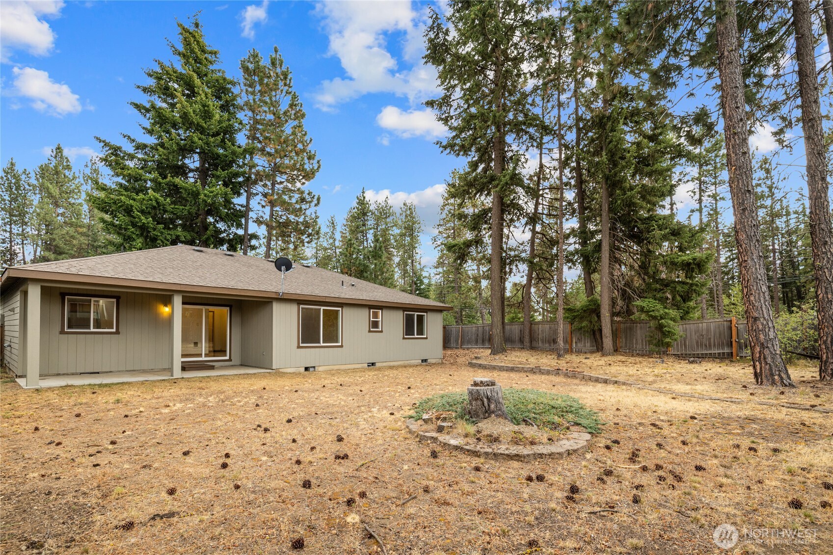 302 Denny Avenue Property Photo 5