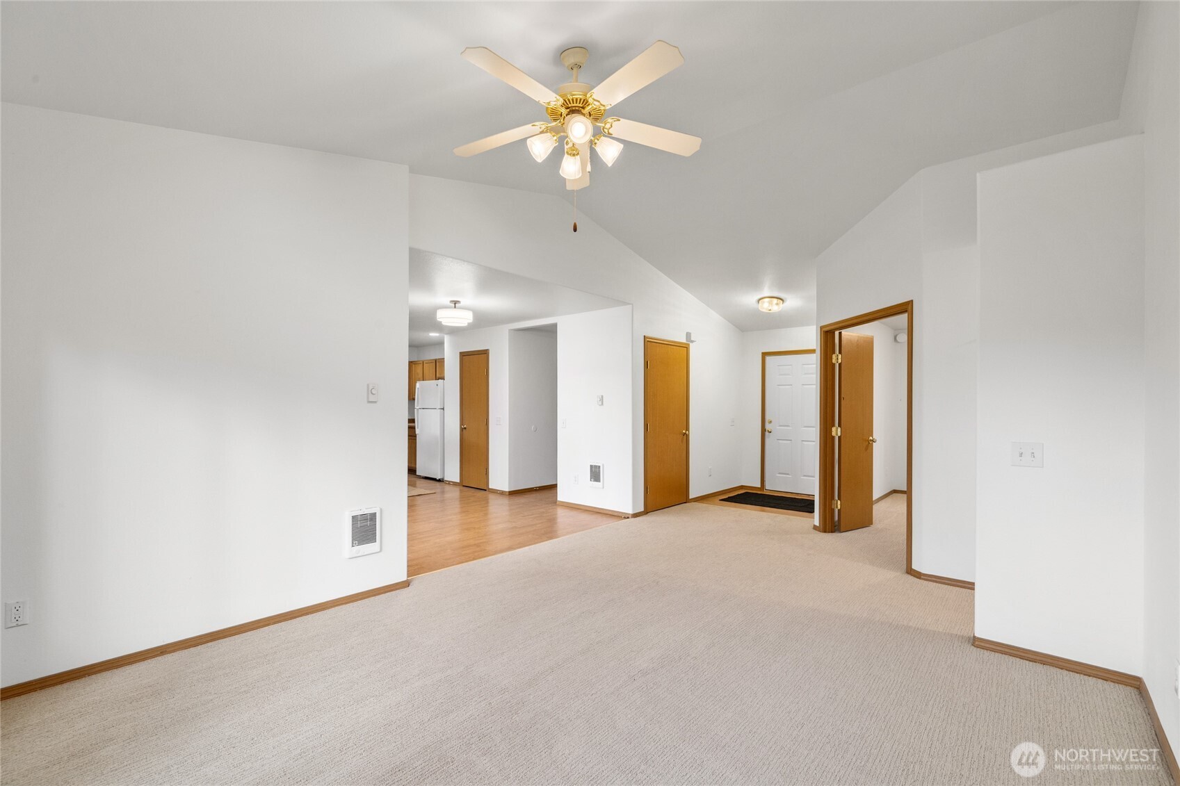 302 Denny Avenue Property Photo 12