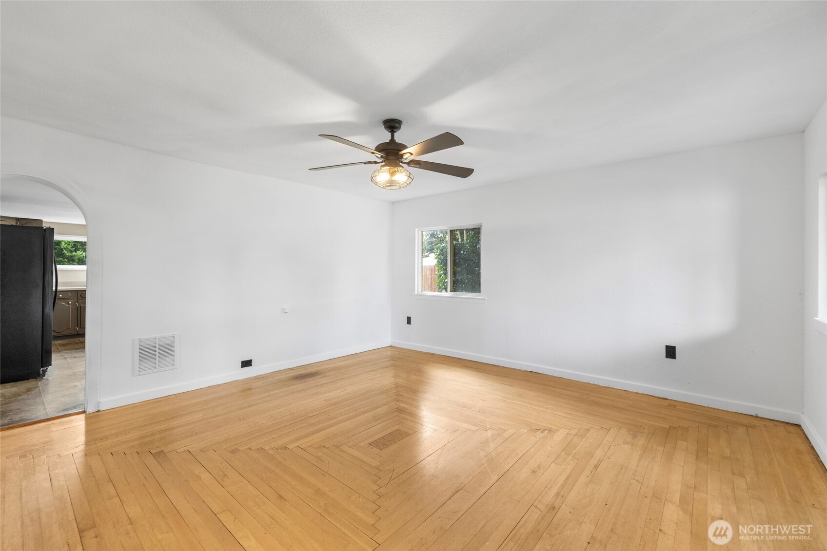 213 Reed Street Property Photo 4