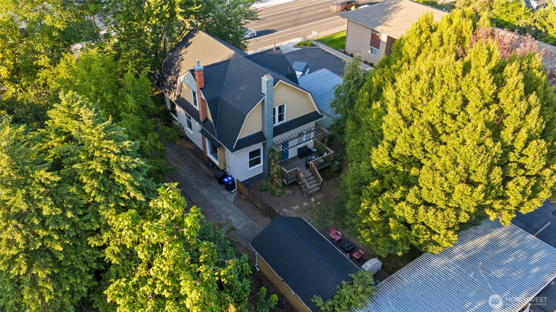 528 E Alder Street Property Photo 37