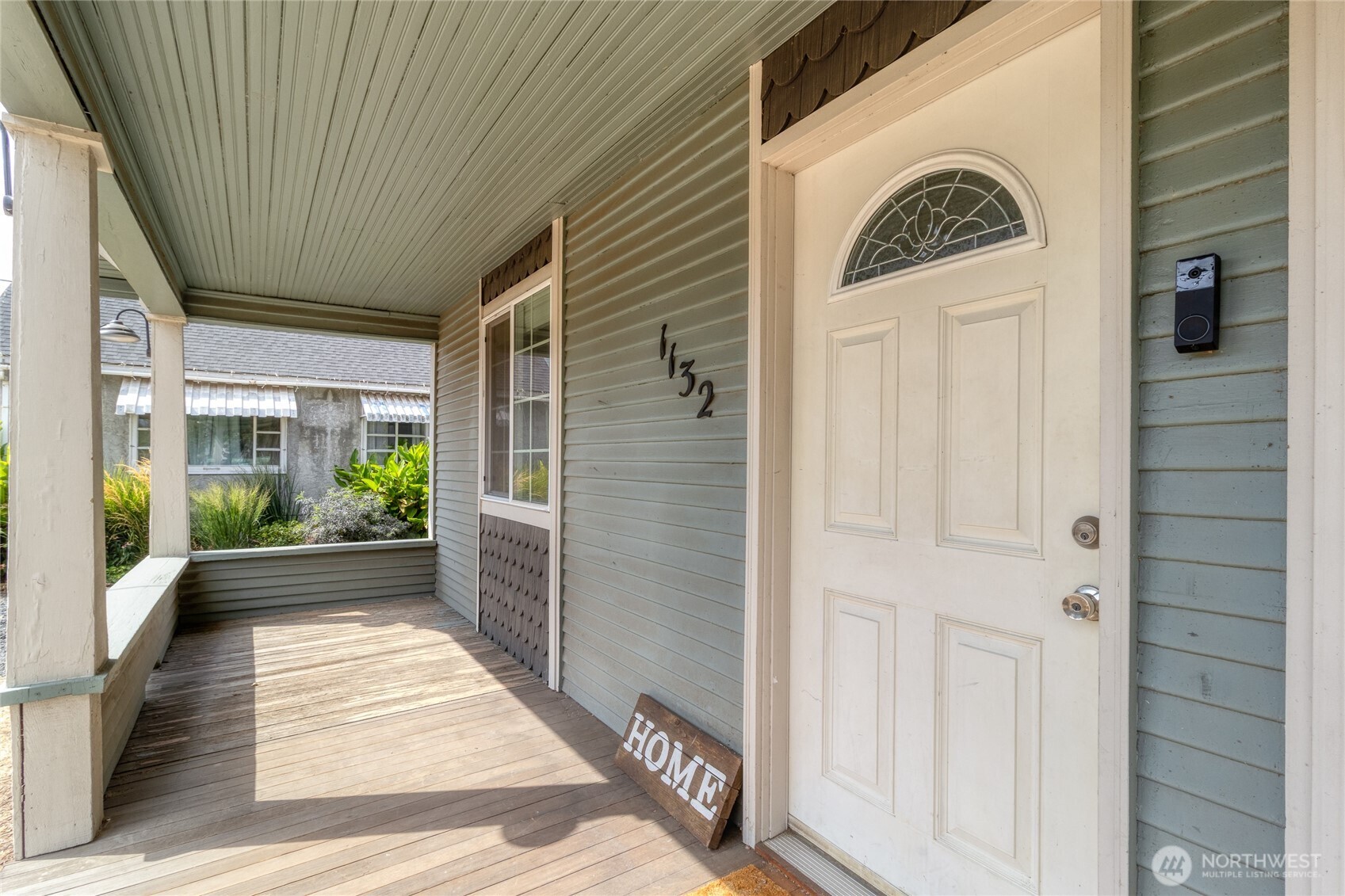 1132 W Elm Street Property Photo 2