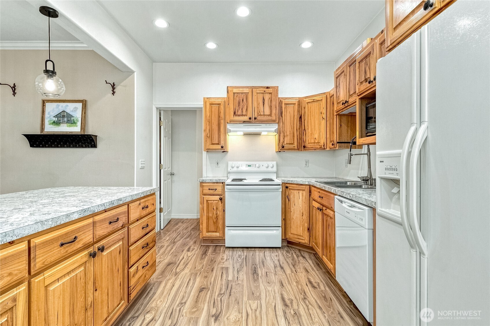 1132 W Elm Street Property Photo 15