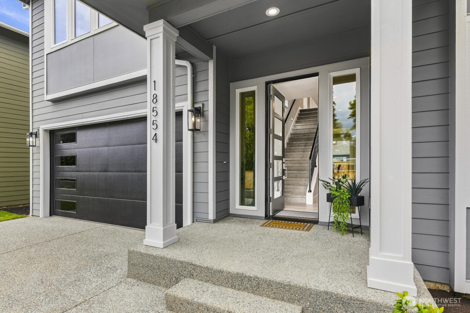 18554 Stone Avenue Property Photo 3