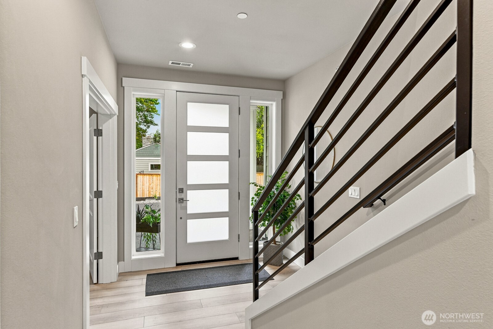 18554 Stone Avenue Property Photo 4
