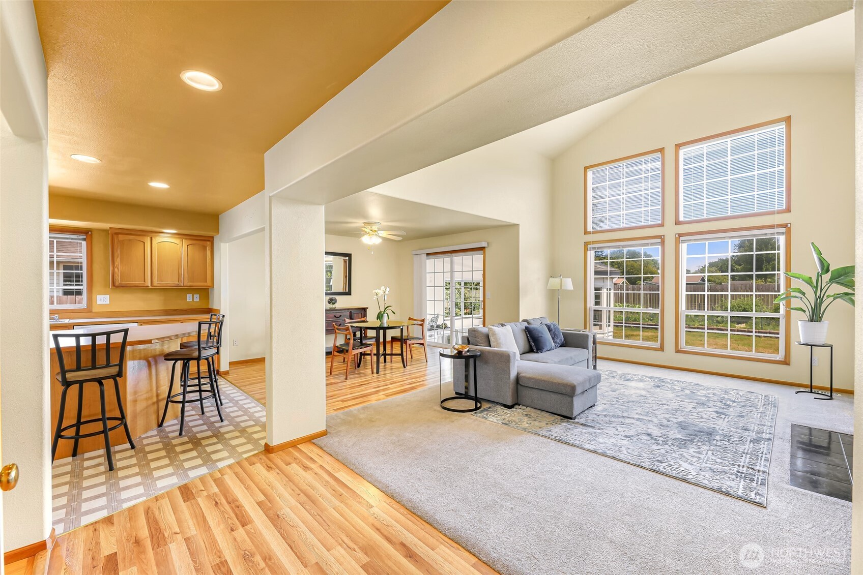 5654 Axton Court Property Photo 4