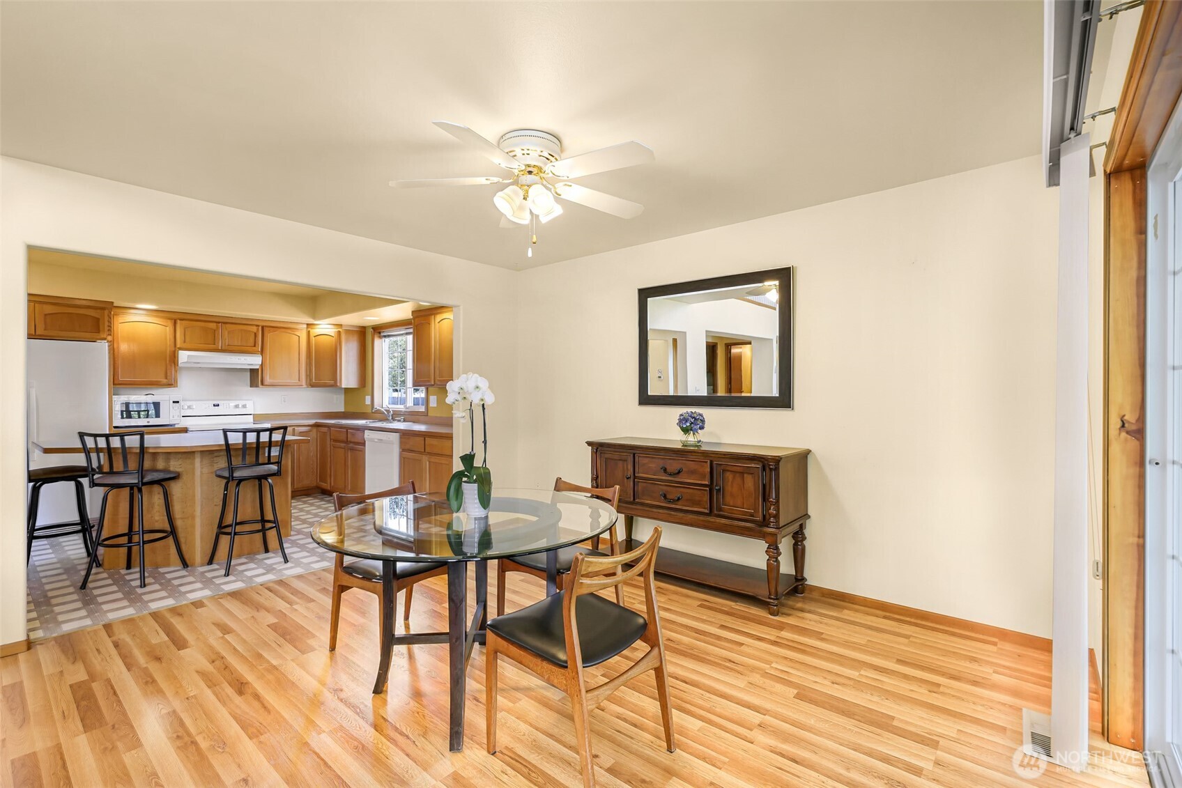 5654 Axton Court Property Photo 11
