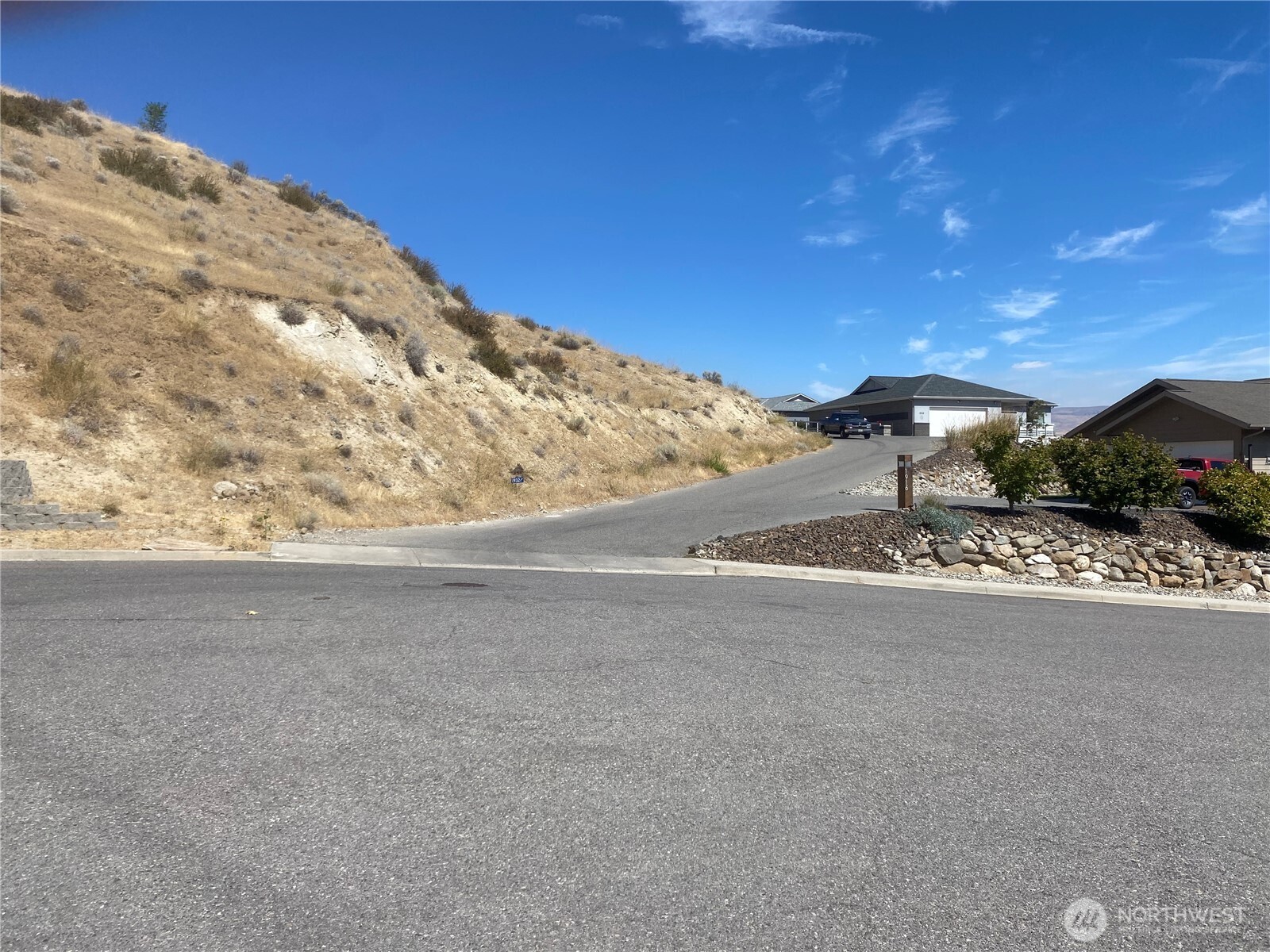 1936 Dorner Place Property Photo 2