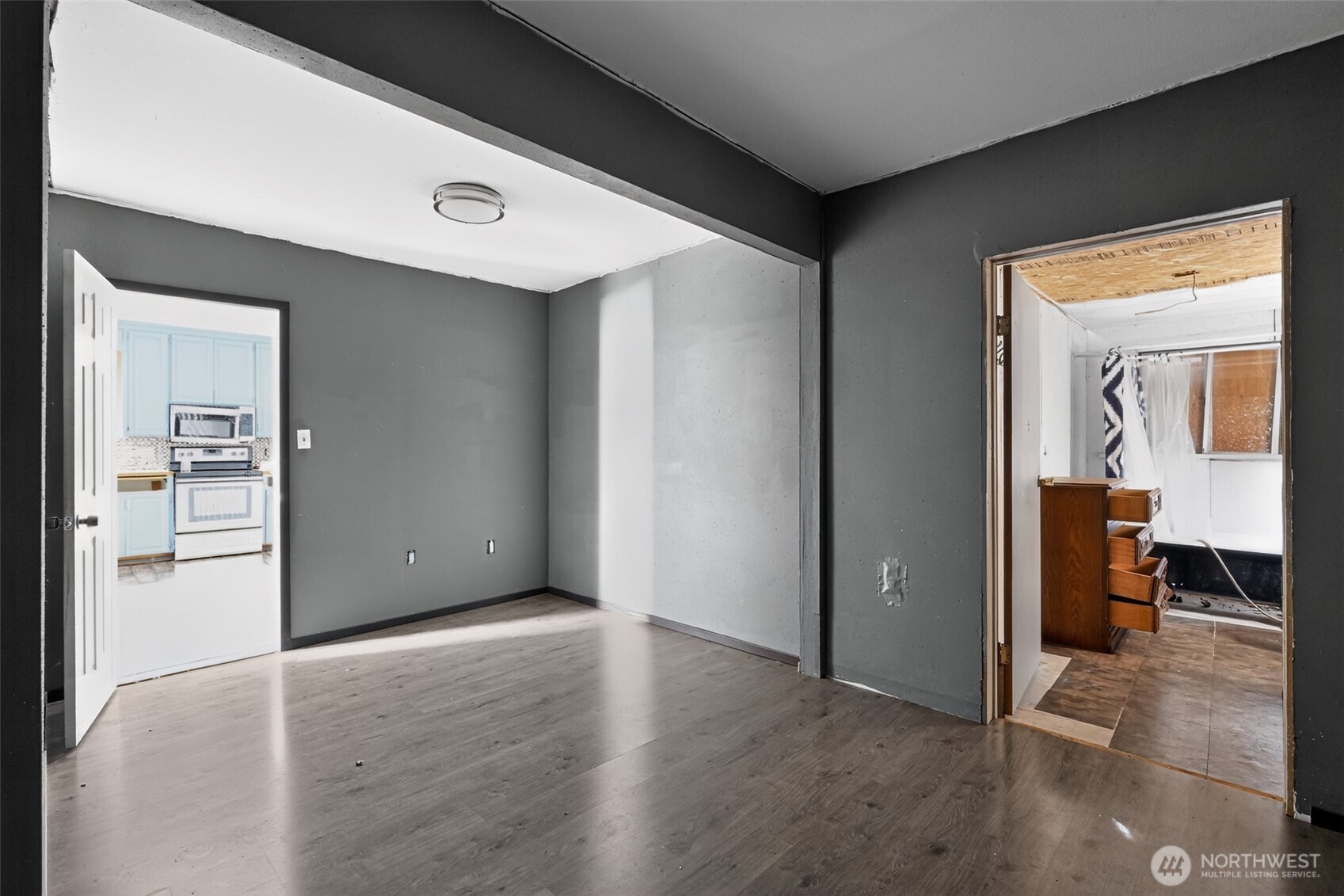9305 Golden Given Road Property Photo 11