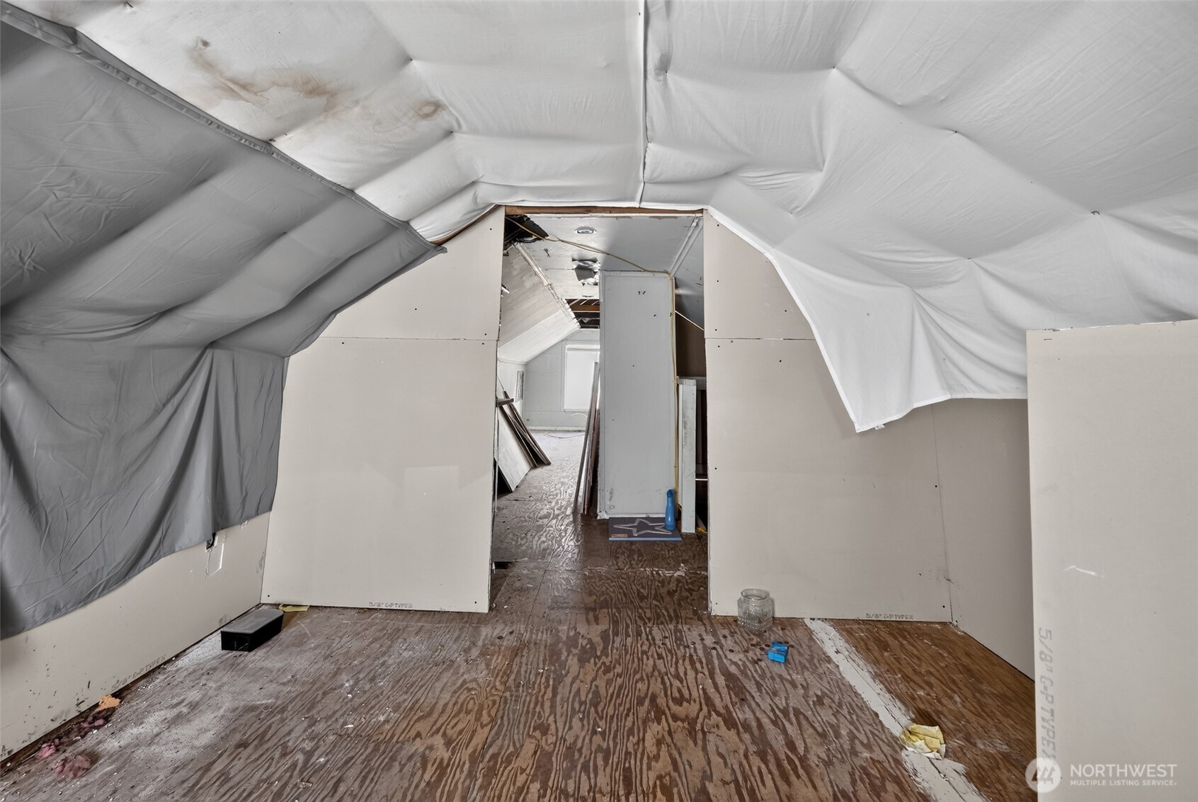 9305 Golden Given Road Property Photo 17