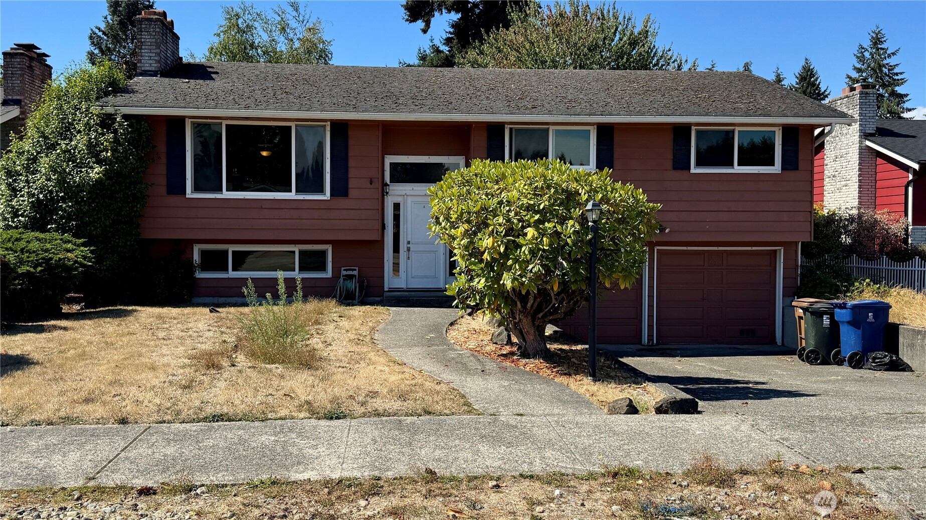 1822 N Bristol Street Property Photo 1