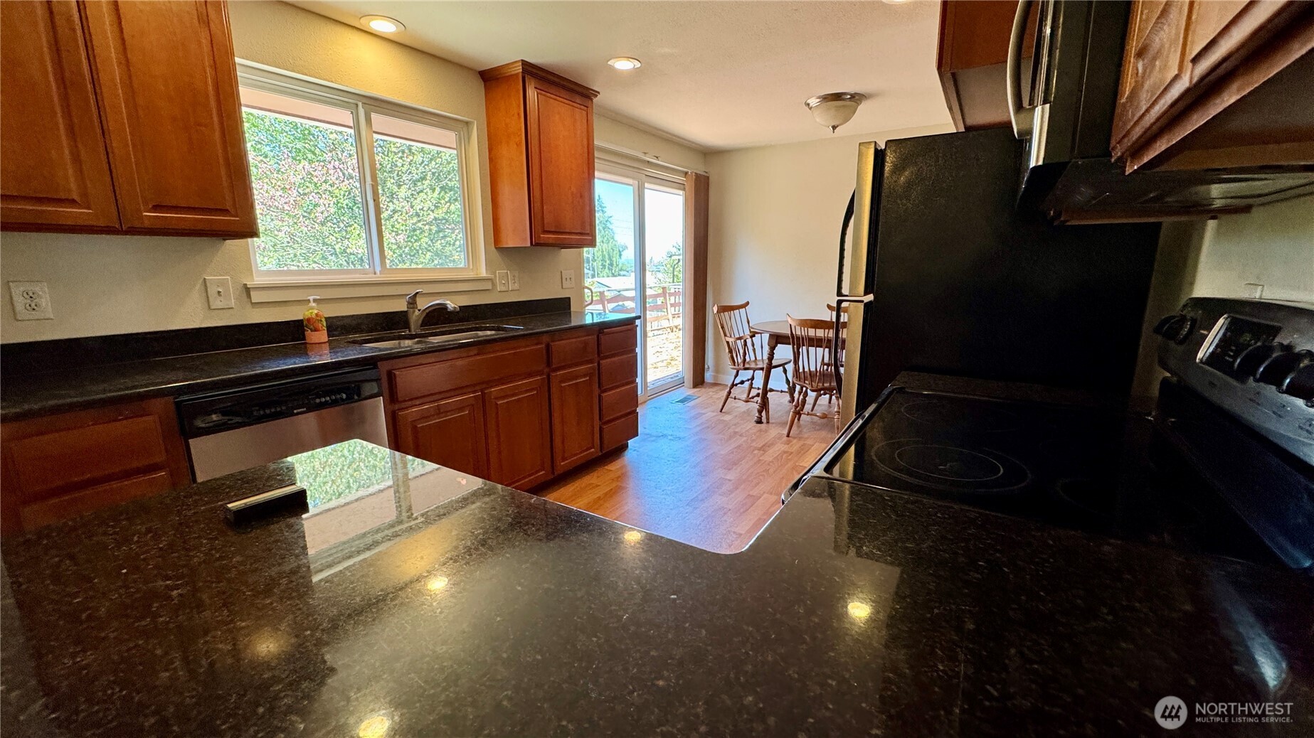 1822 N Bristol Street Property Photo 14