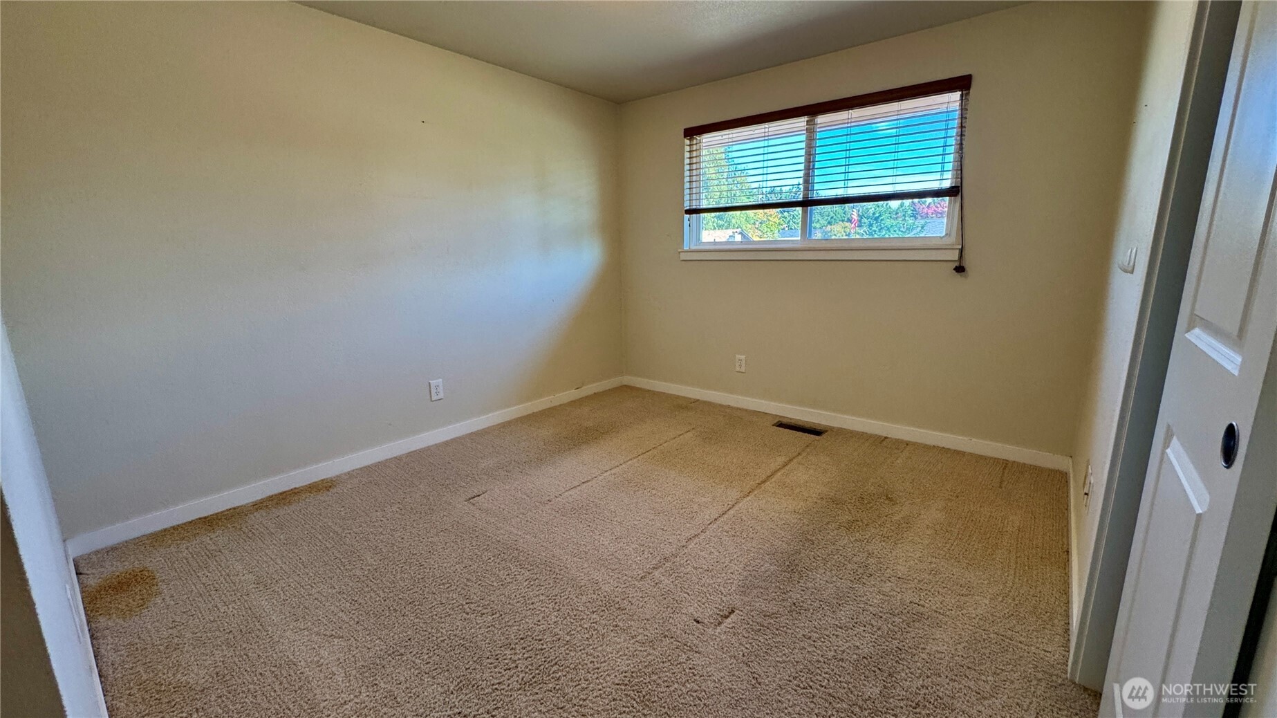 1822 N Bristol Street Property Photo 22