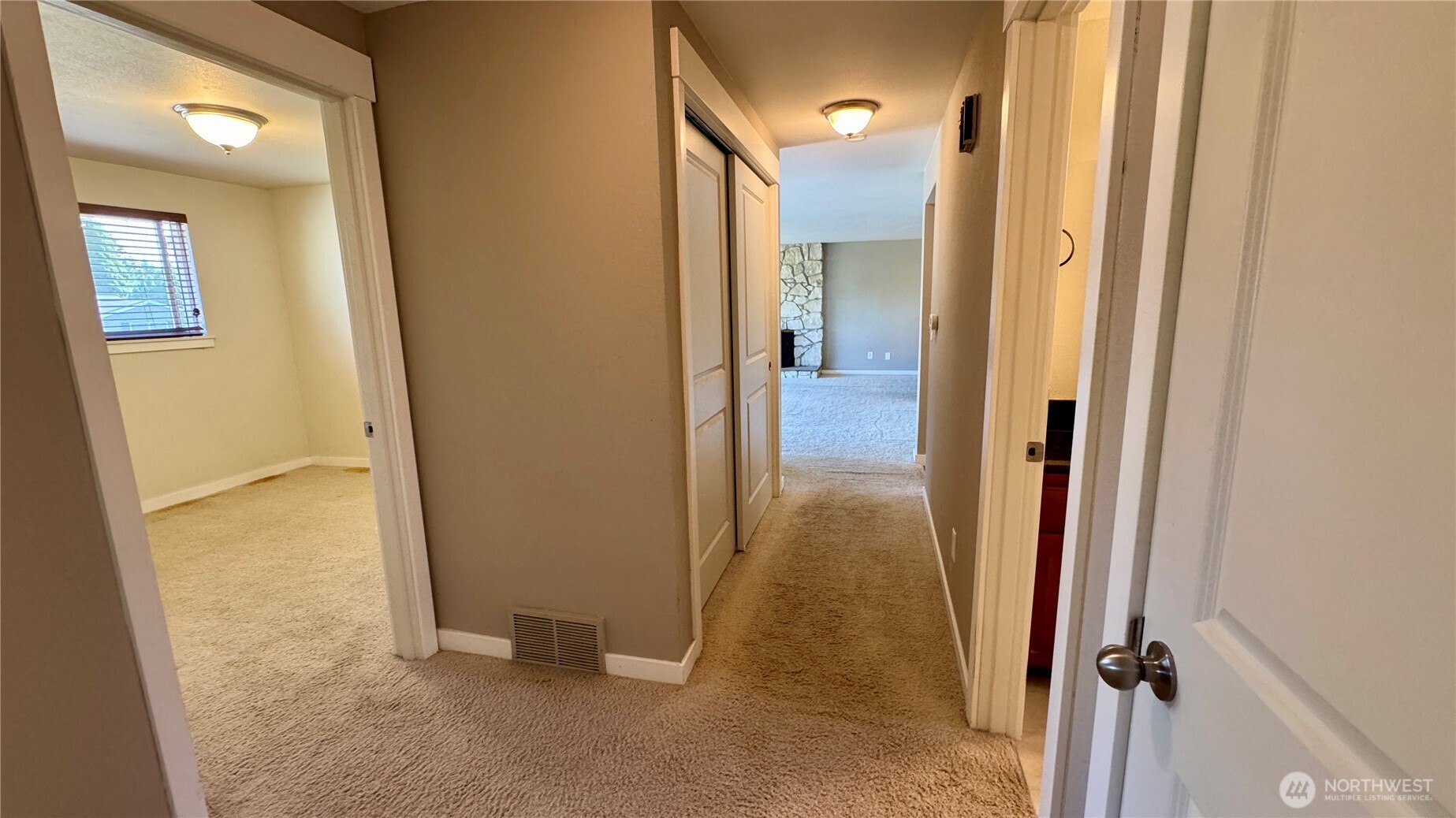 1822 N Bristol Street Property Photo 24