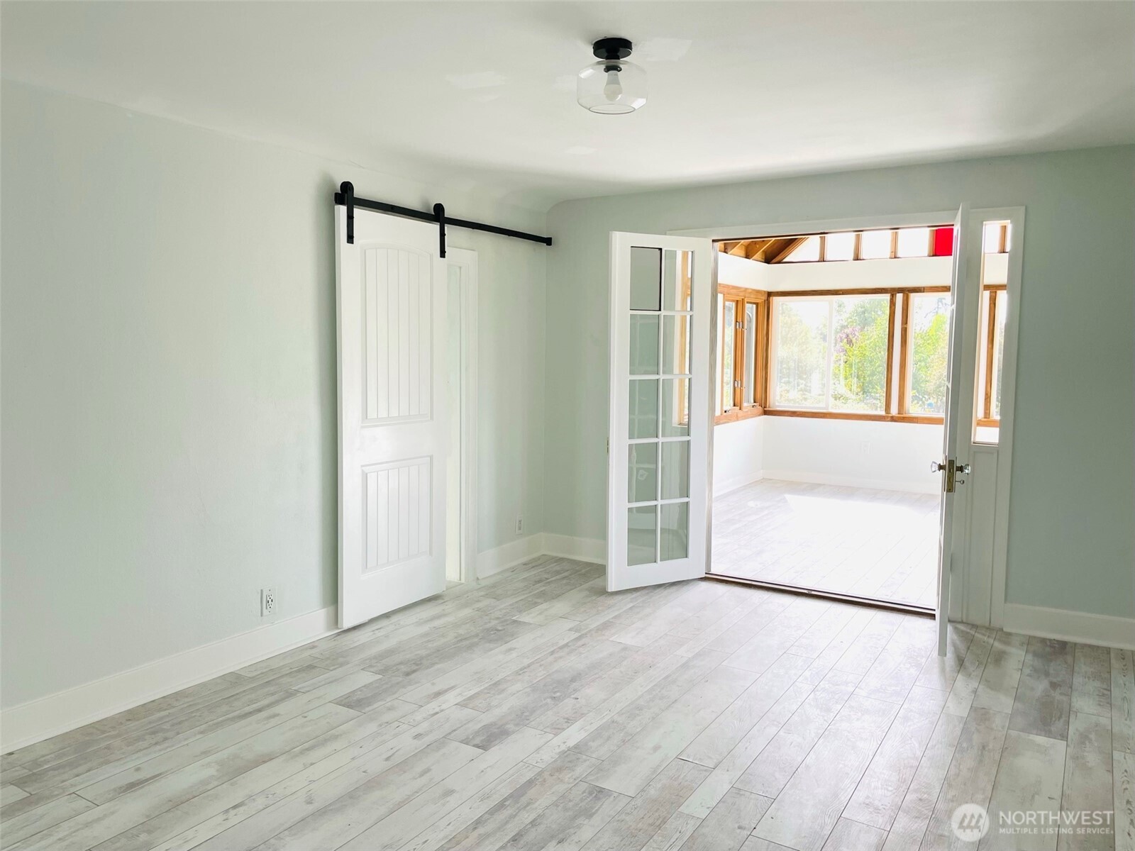 24507 Meridian Avenue Property Photo 21