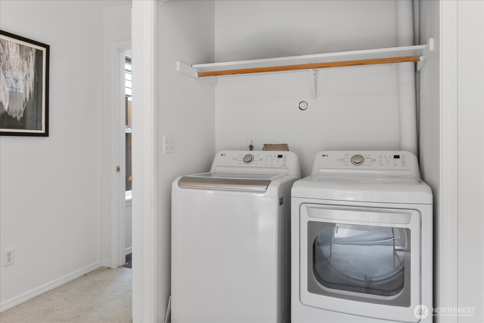 13716 Midvale Avenue C Property Photo 7