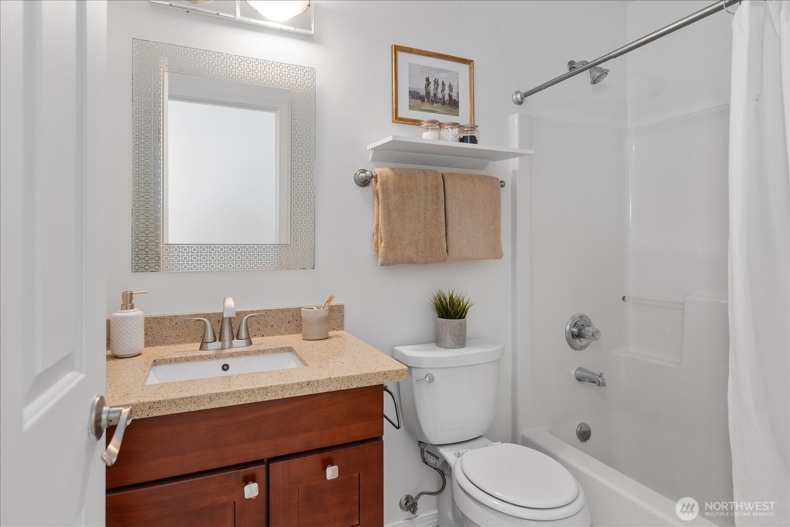 13716 Midvale Avenue C Property Photo 18