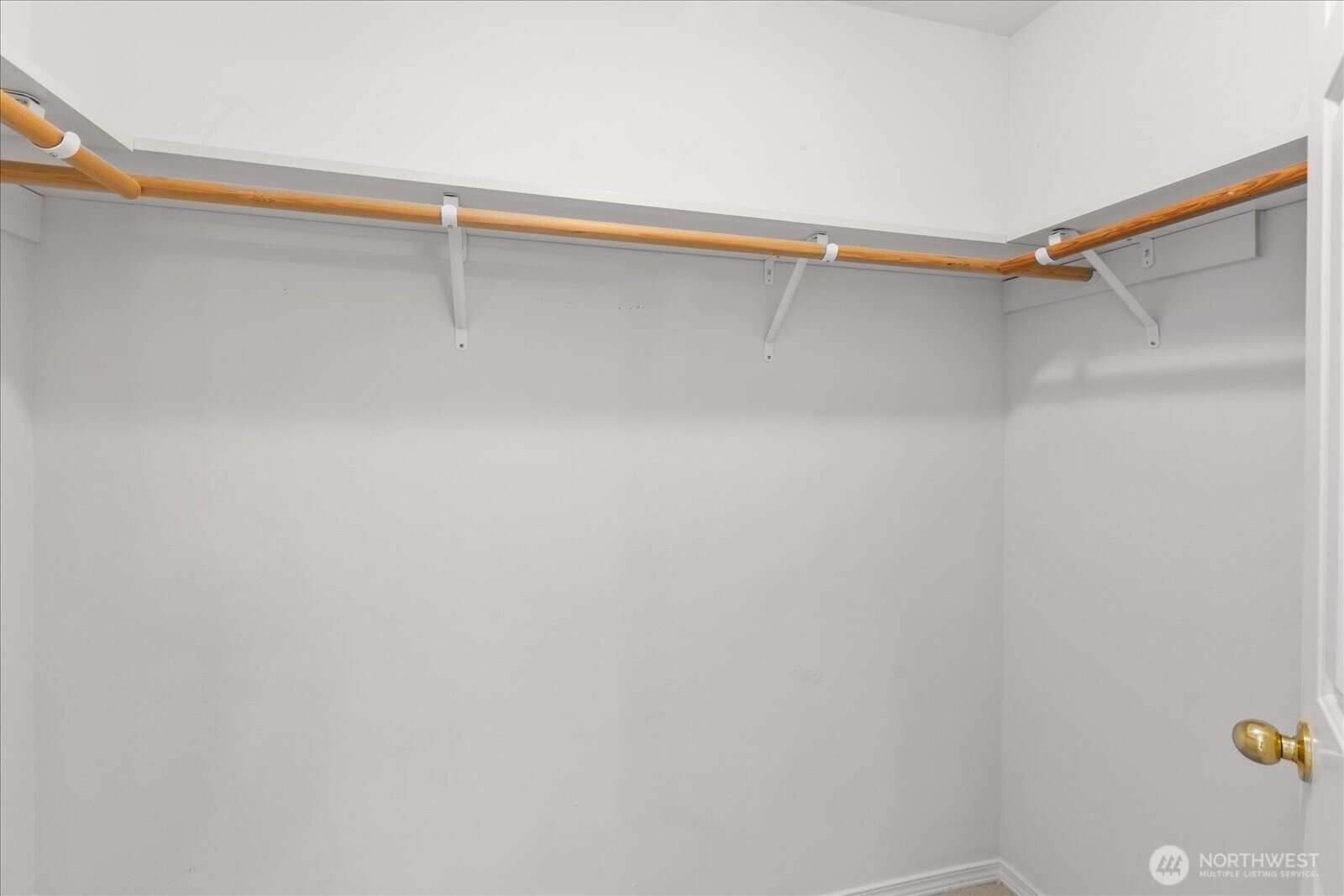 13716 Midvale Avenue C Property Photo 22