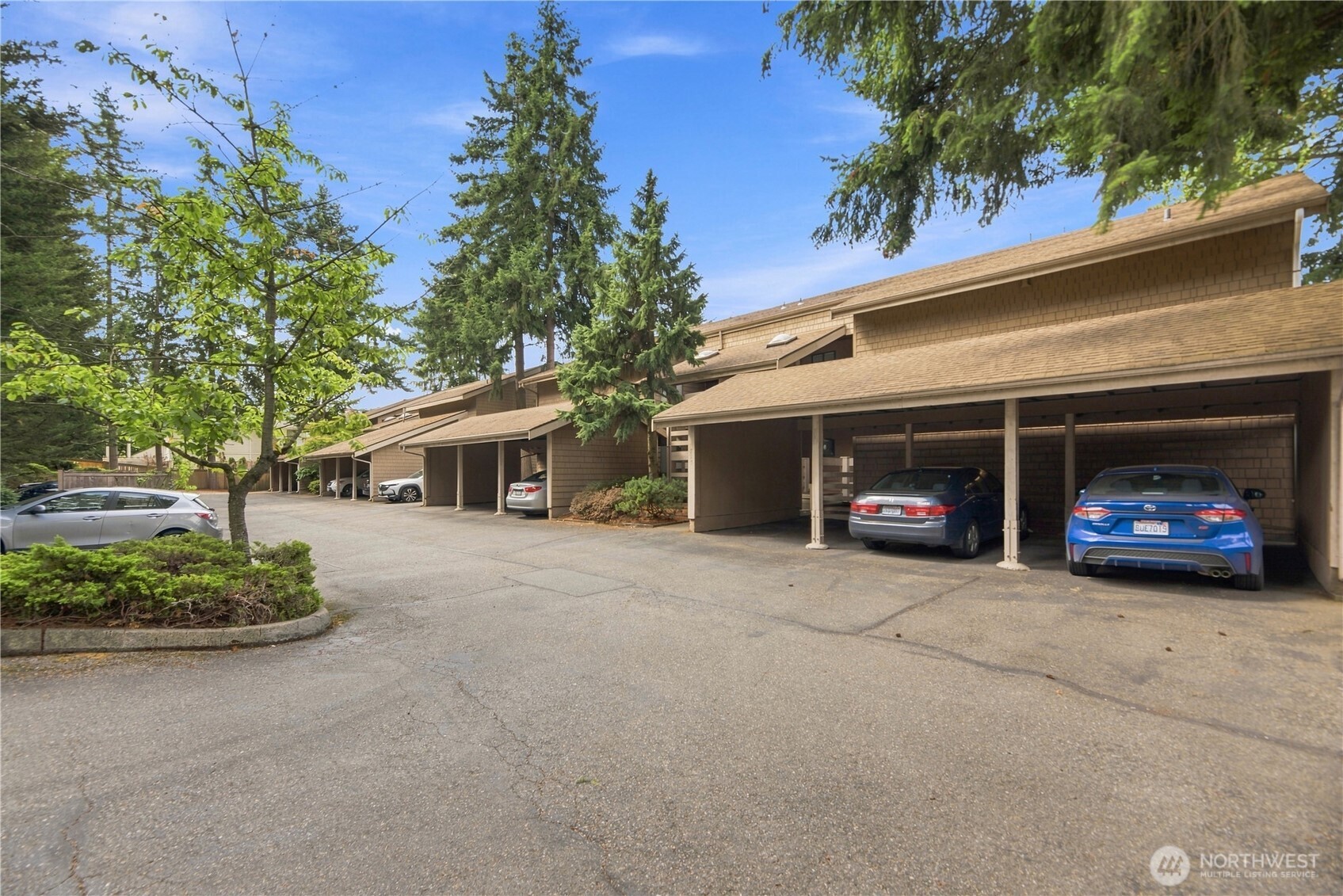 717 122nd Avenue B2 Property Photo 1