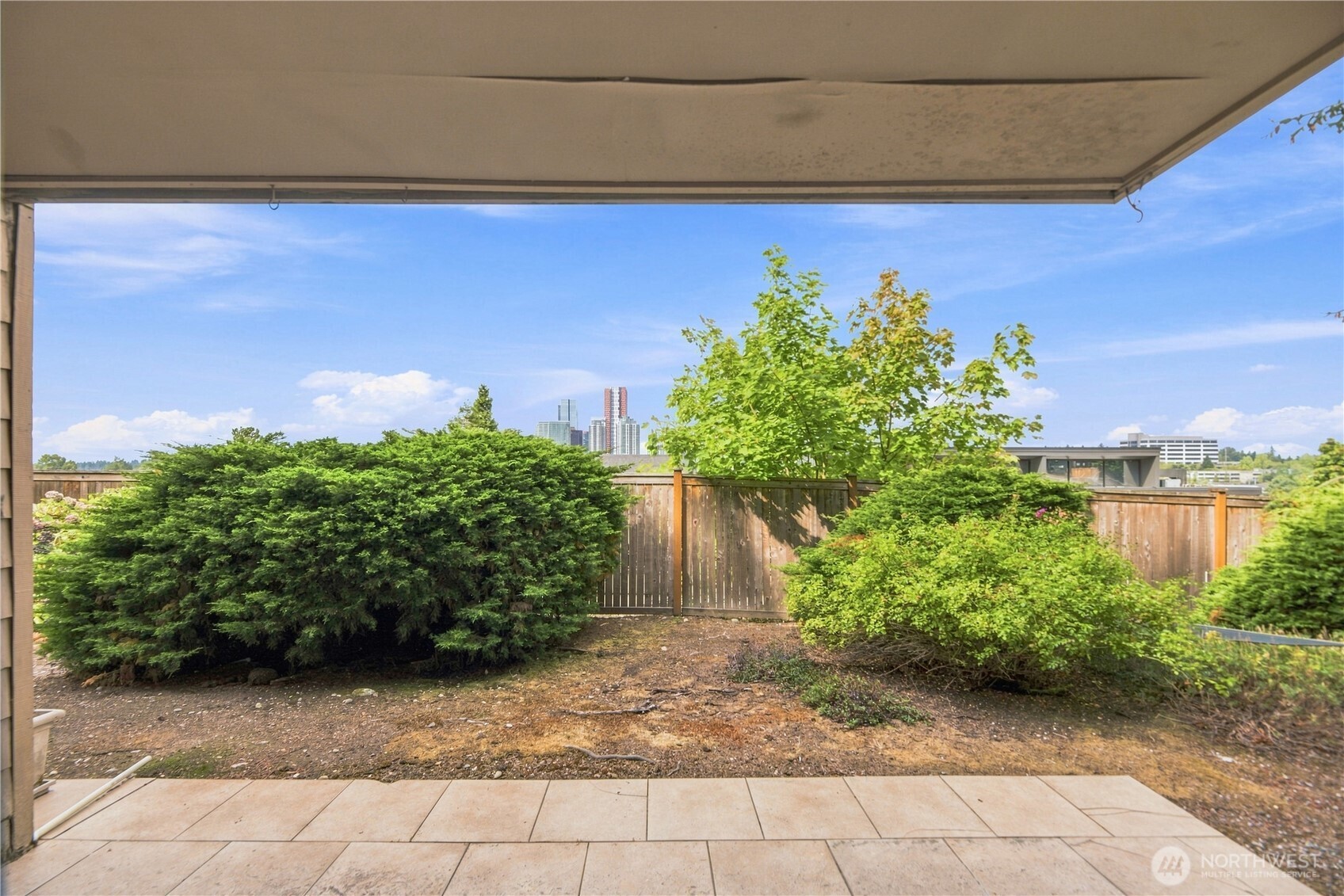 717 122nd Avenue B2 Property Photo 9