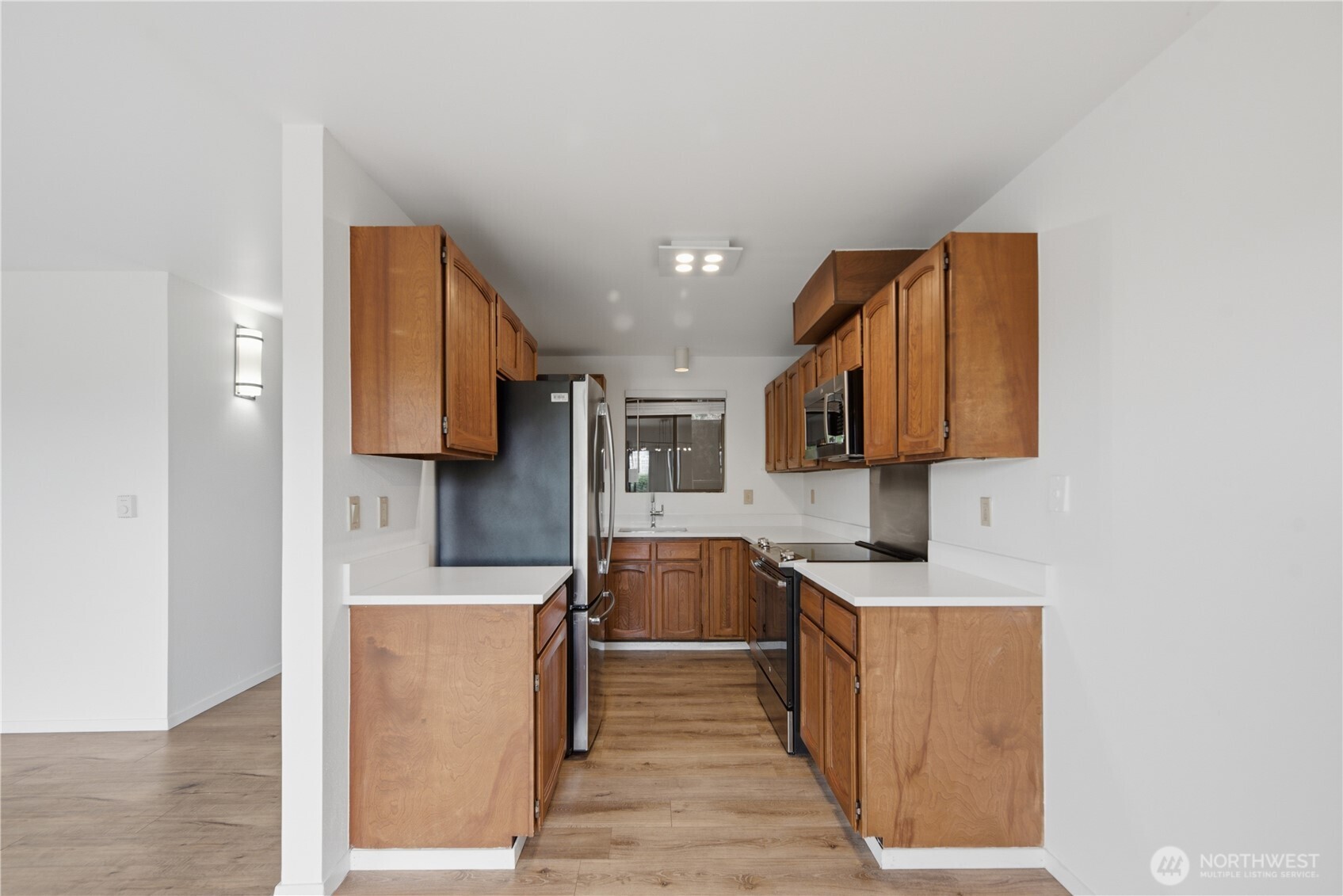 717 122nd Avenue B2 Property Photo 11