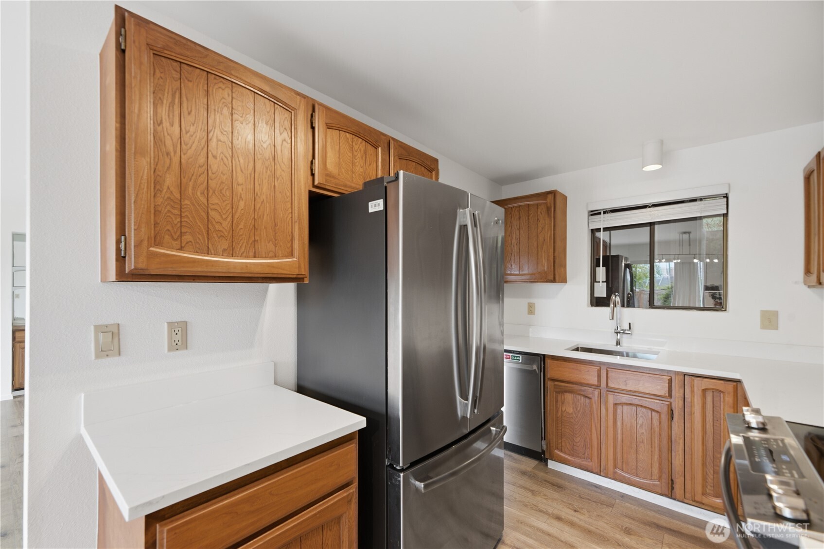 717 122nd Avenue B2 Property Photo 12