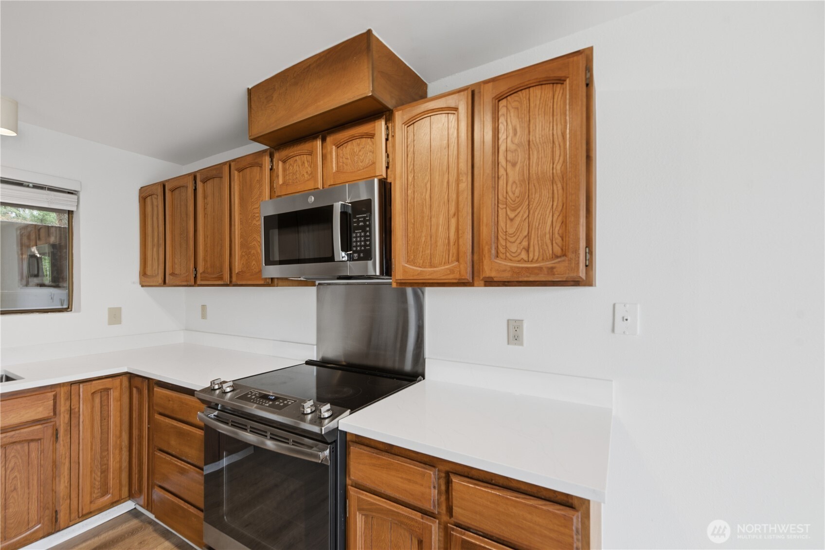 717 122nd Avenue B2 Property Photo 13