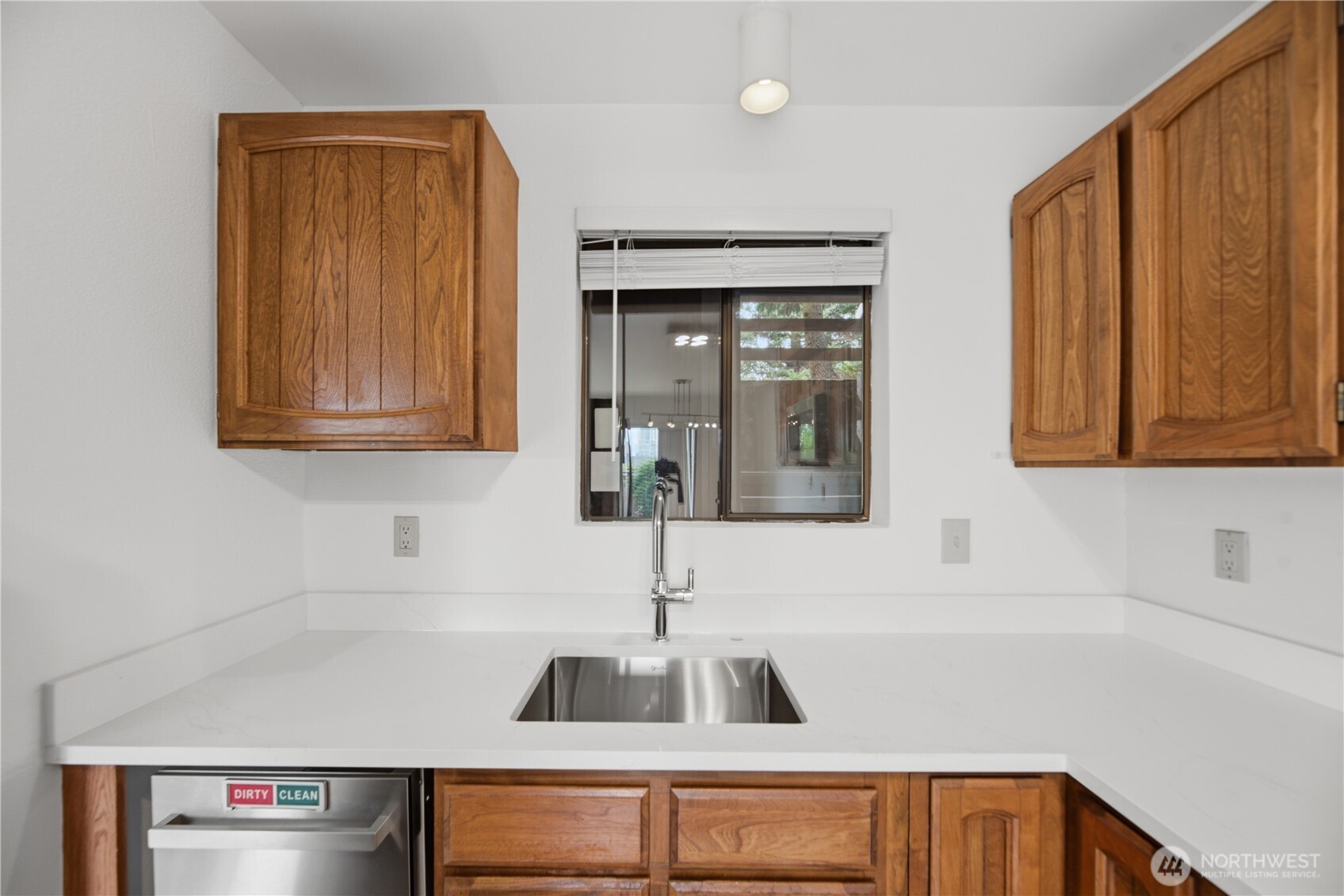 717 122nd Avenue B2 Property Photo 14