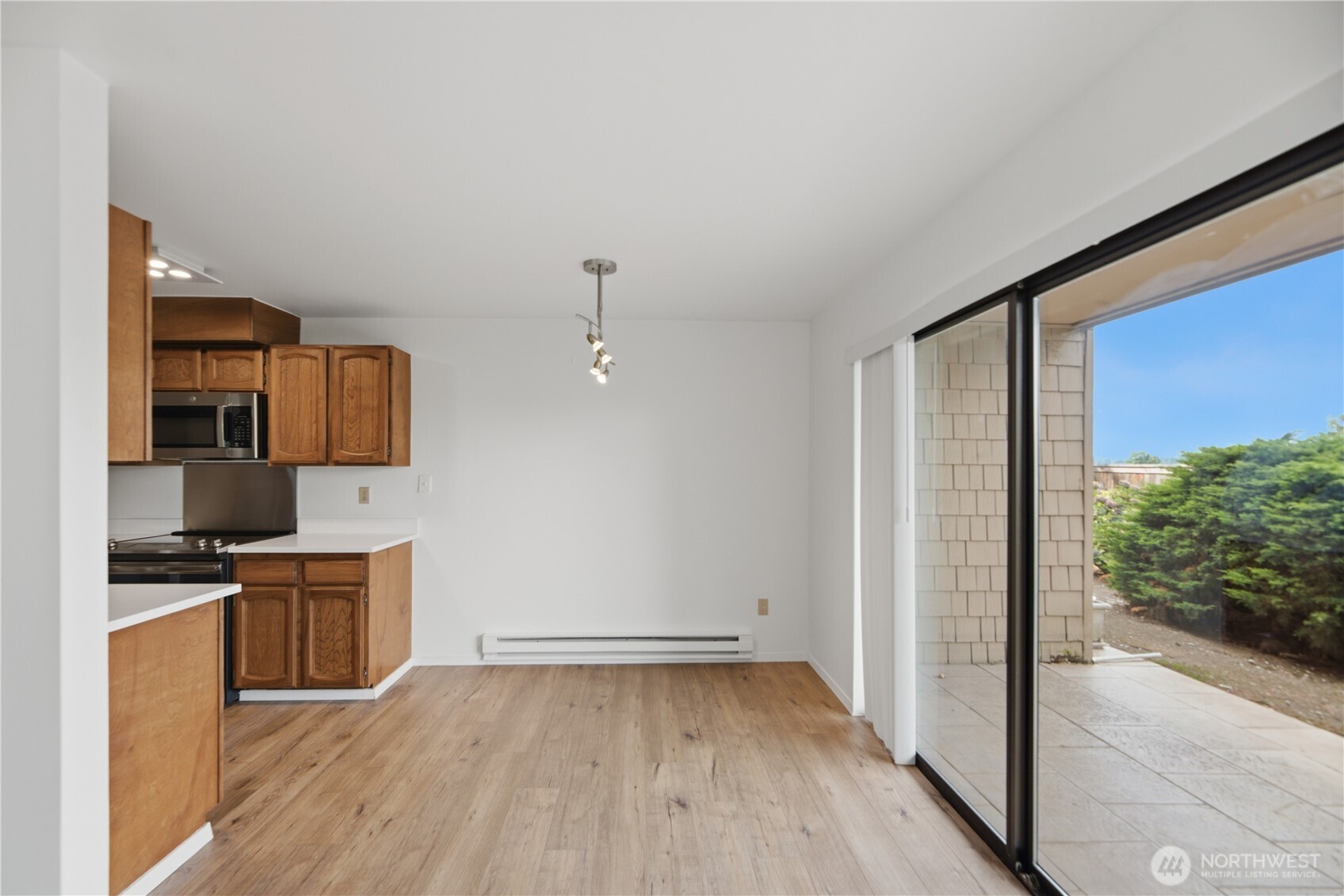 717 122nd Avenue B2 Property Photo 16