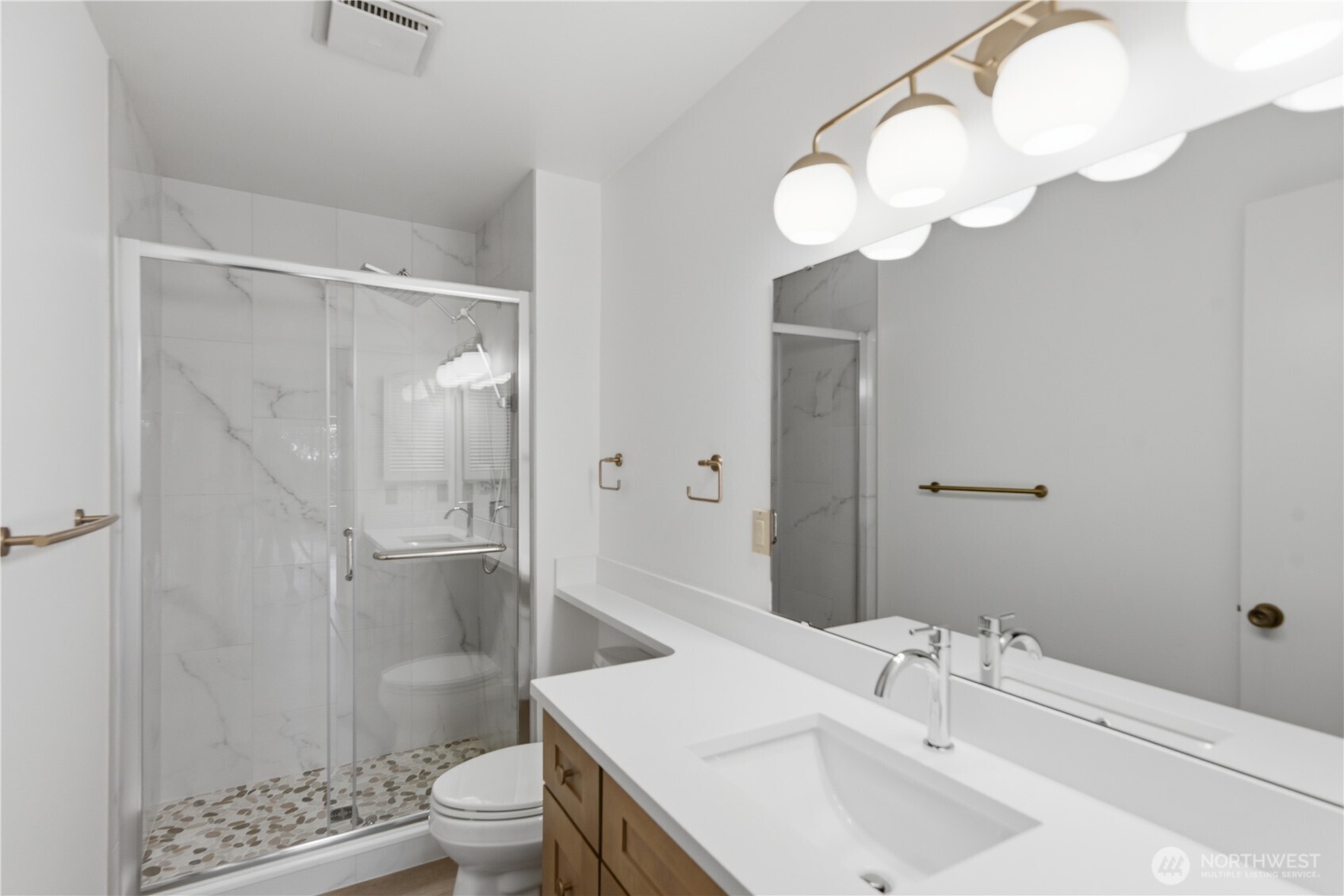 717 122nd Avenue B2 Property Photo 22