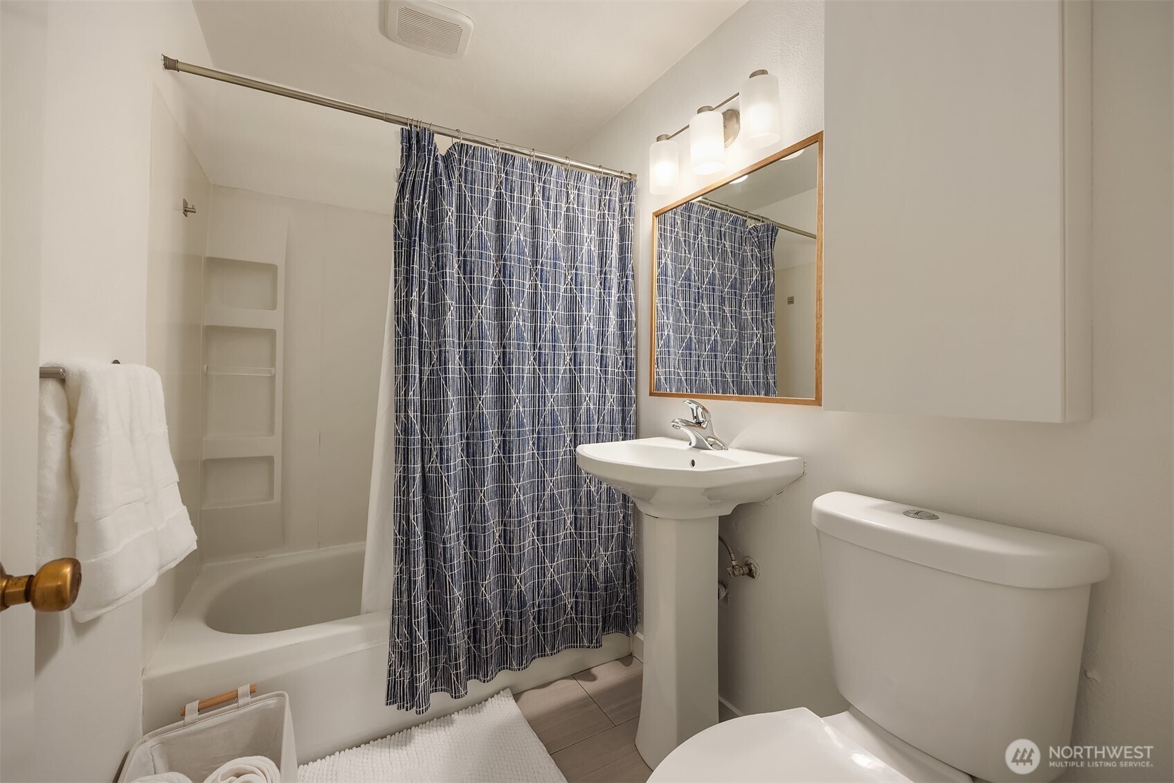 720 Lakeside Avenue 106 Property Photo 15