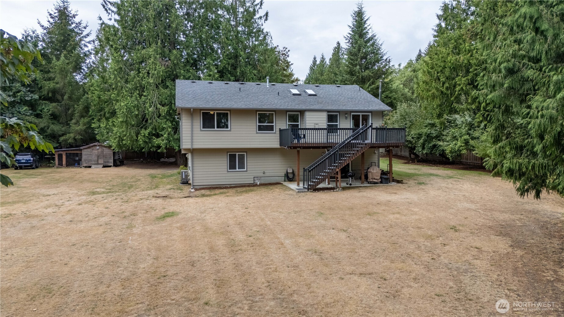 521 208th Avenue Property Photo 33