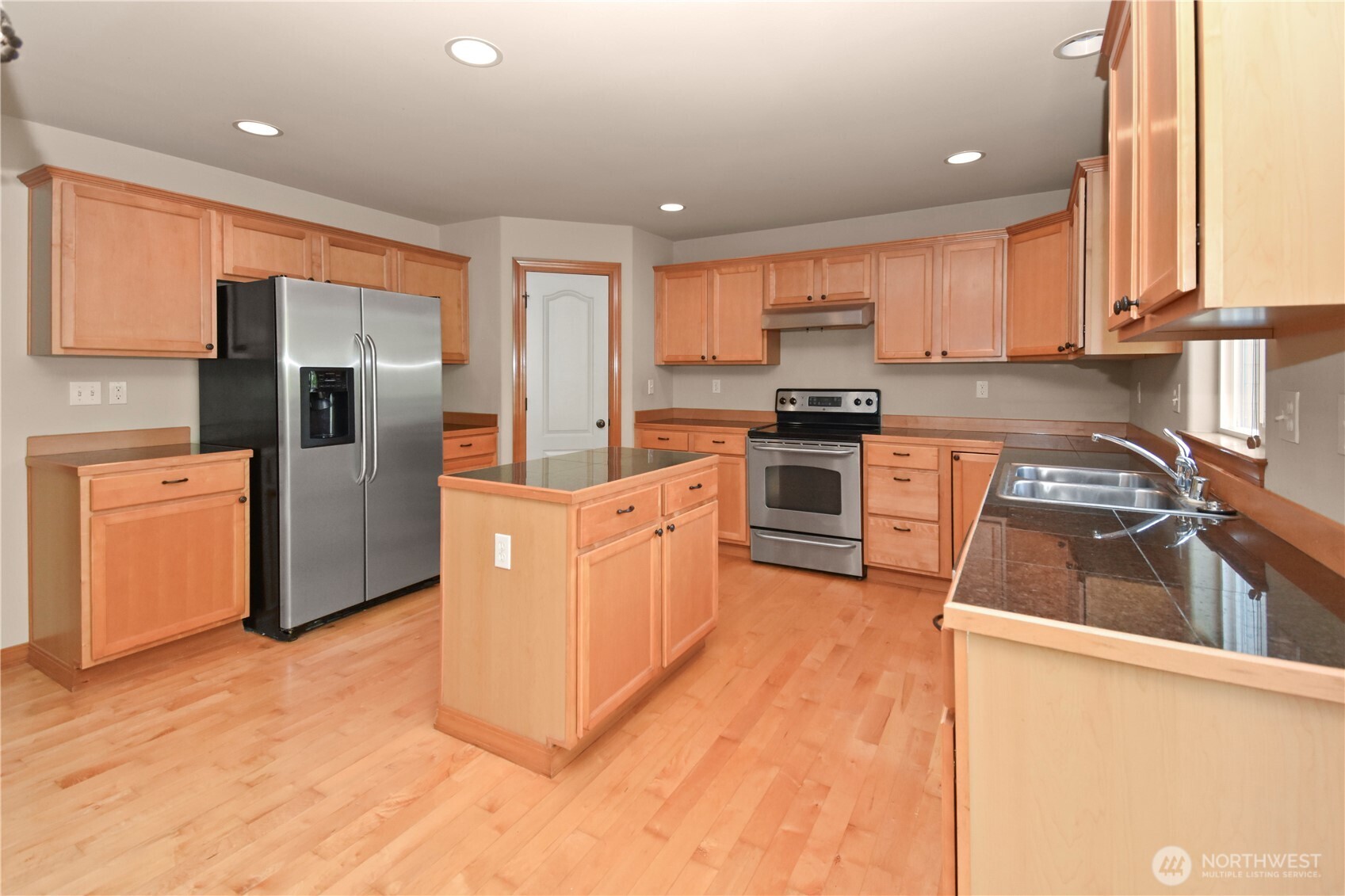 11709 1st Place Property Photo 16
