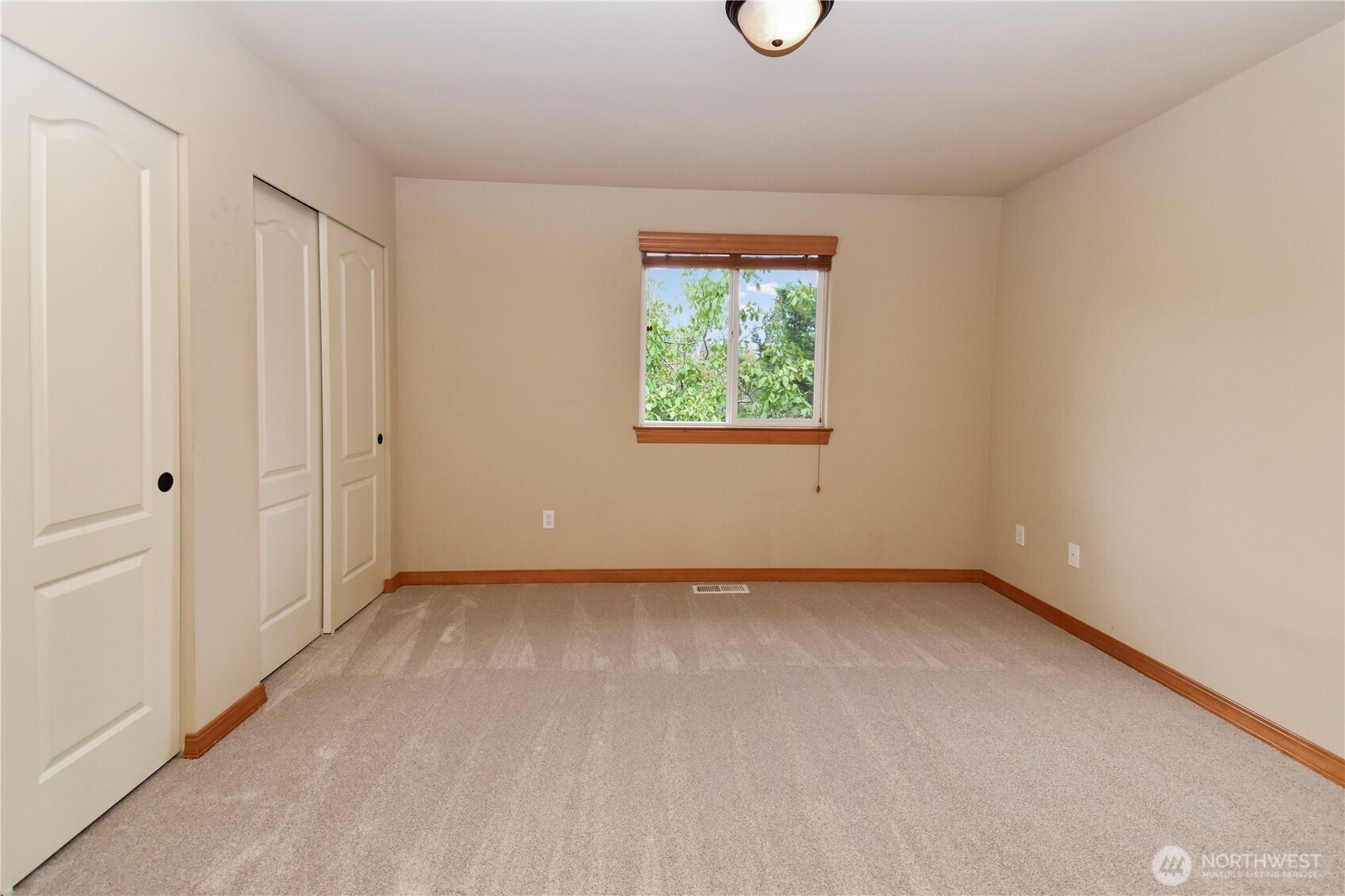 11709 1st Place Property Photo 30