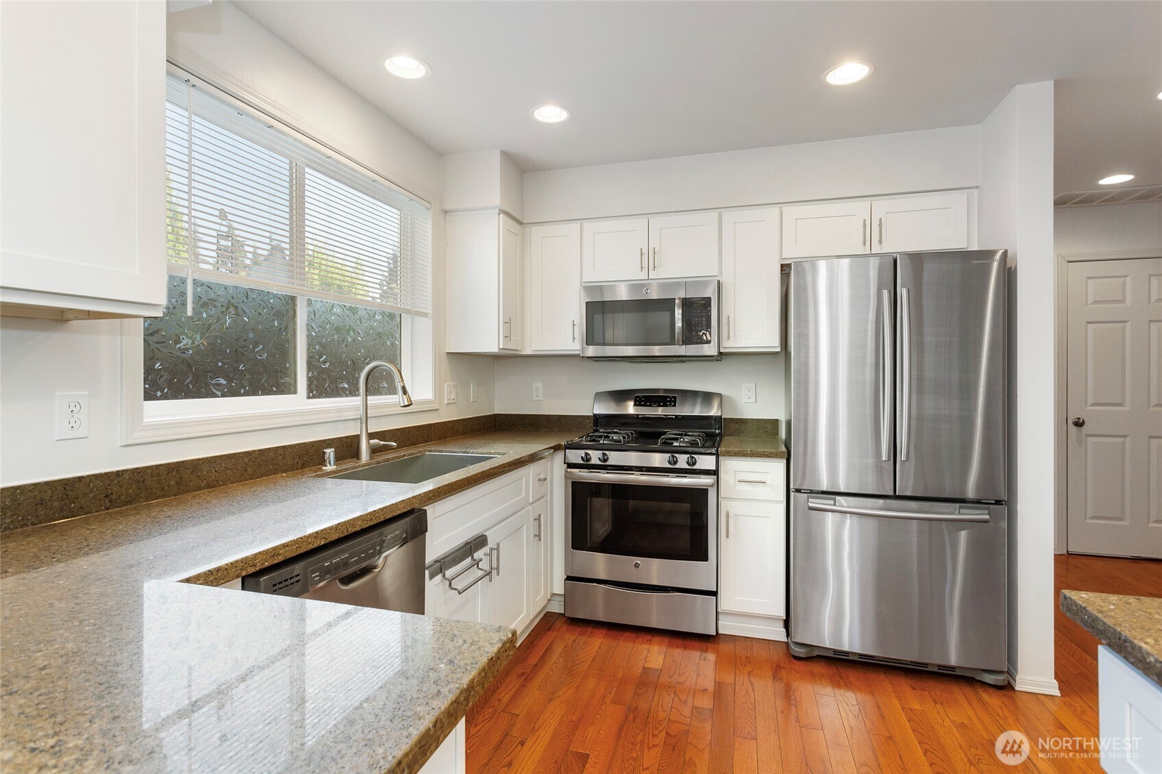 6505 206th Place B Property Photo 15